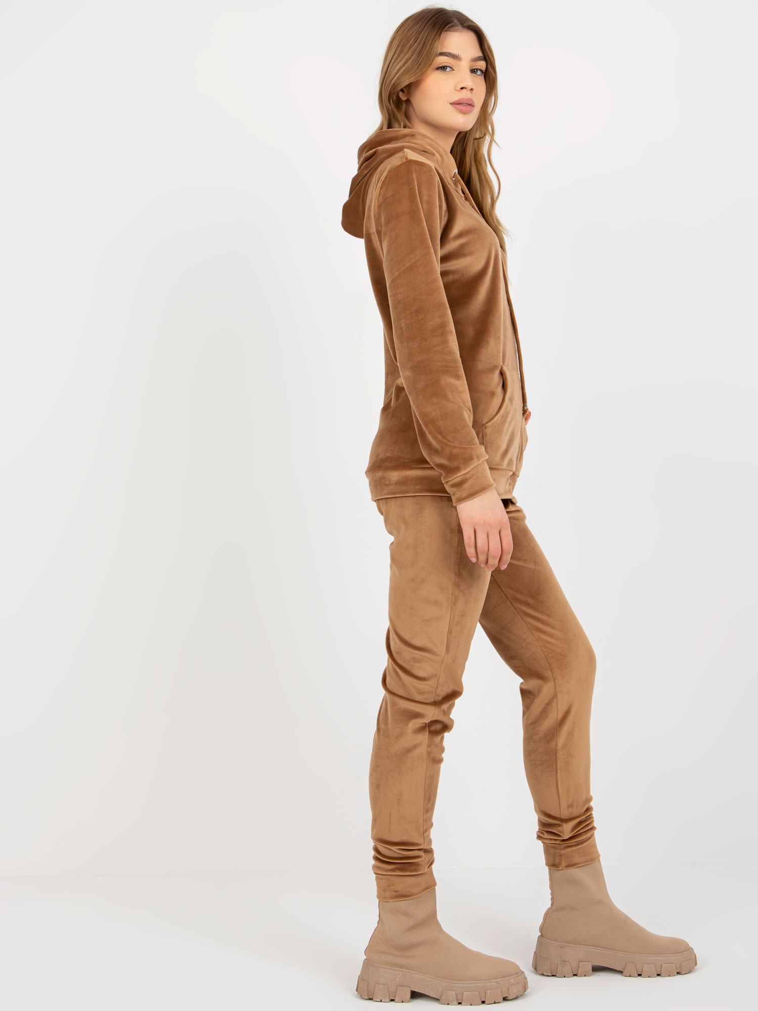 RV-KMPL-6087-2.14-camel set