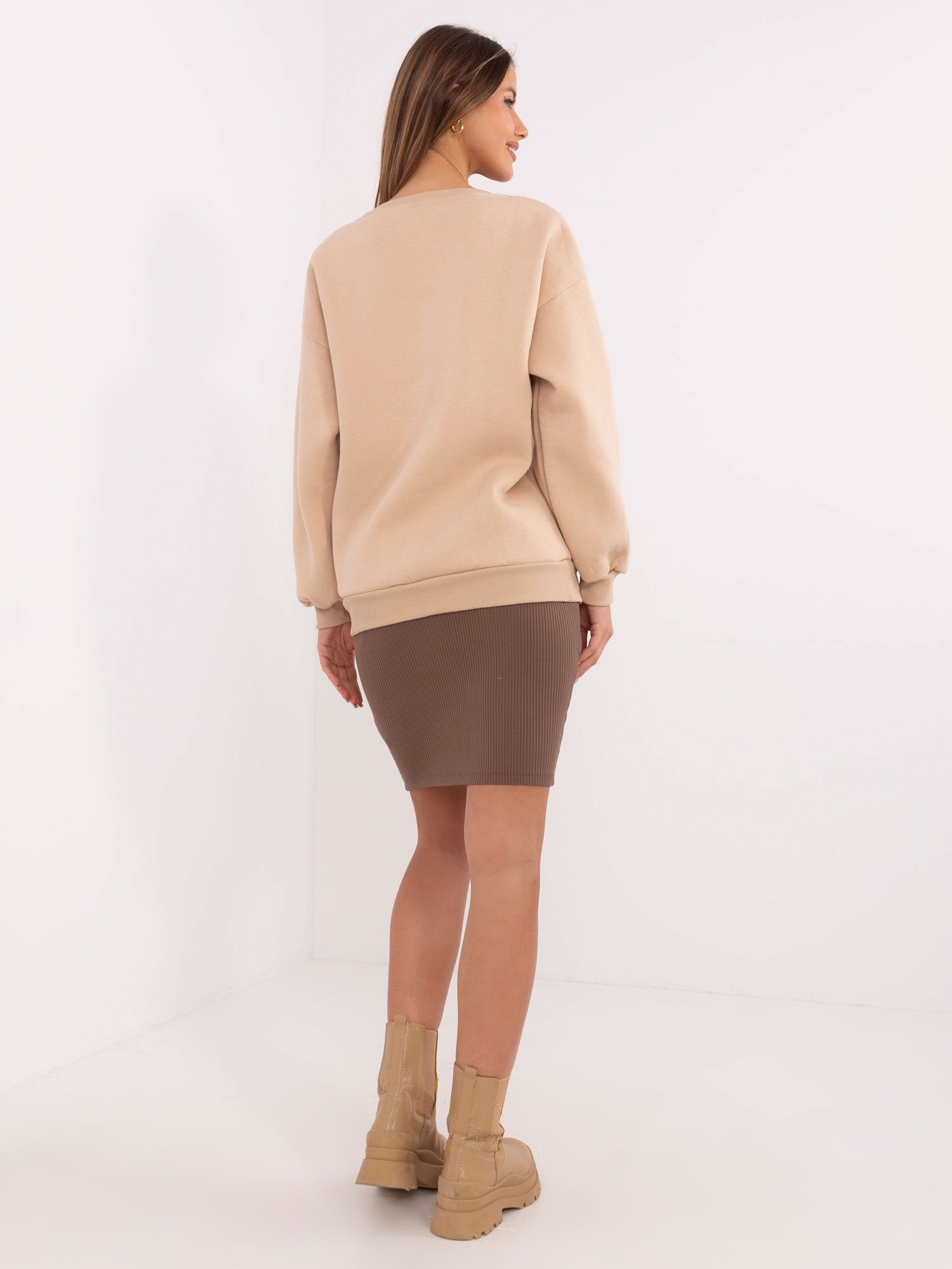 Sweatshirt-EM-BL-617-15.55P-beige