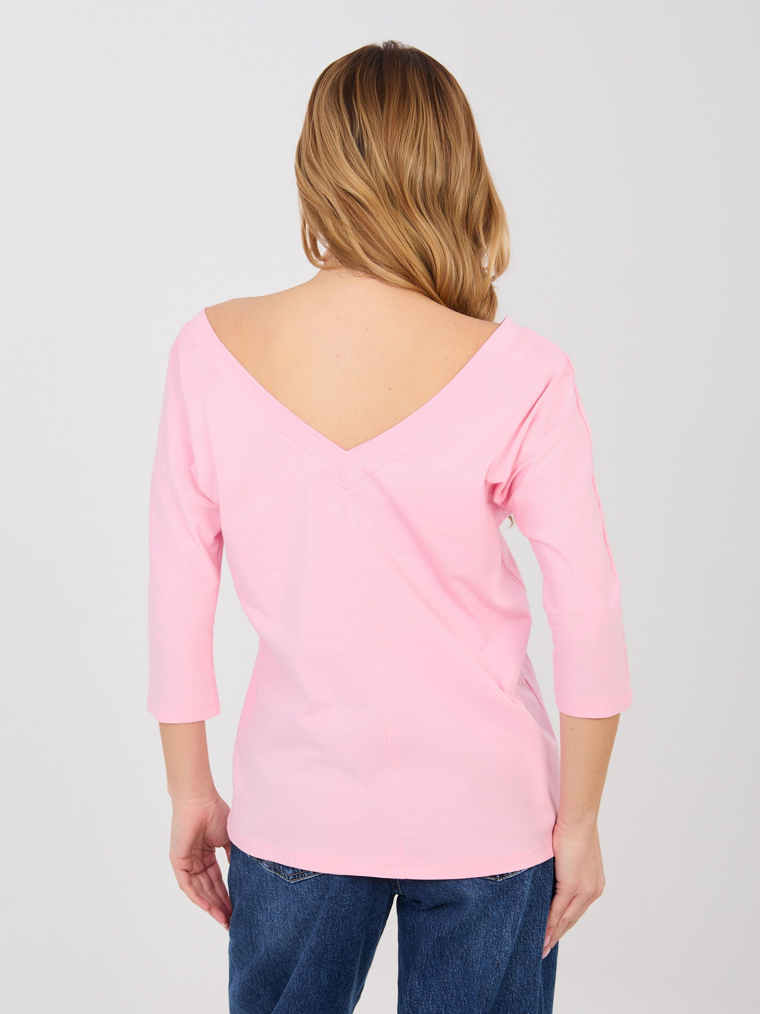 Pastelová růžová halenka s výstřihem do V