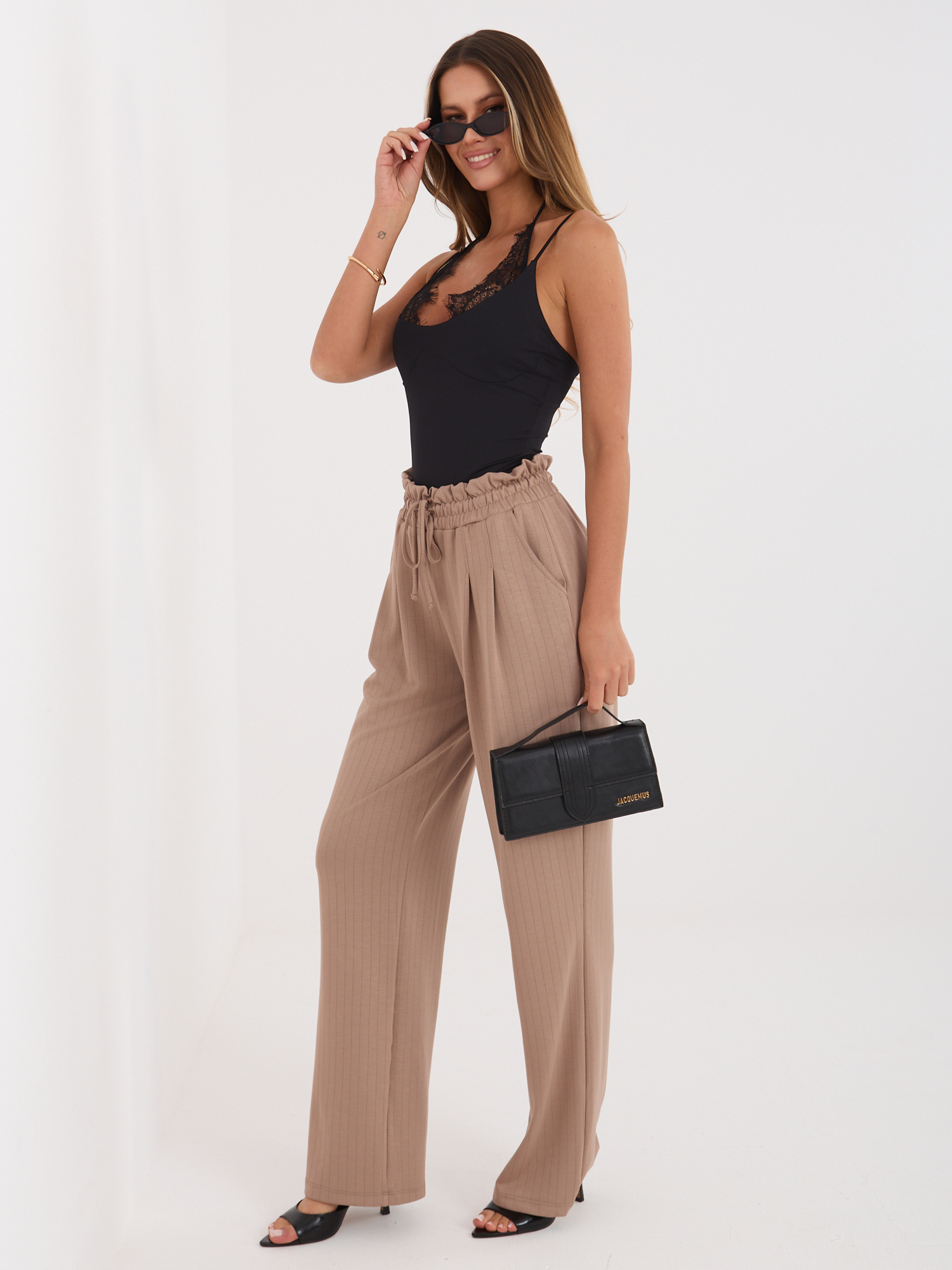 Dámske dresové tepláky tmavobéžovej farby