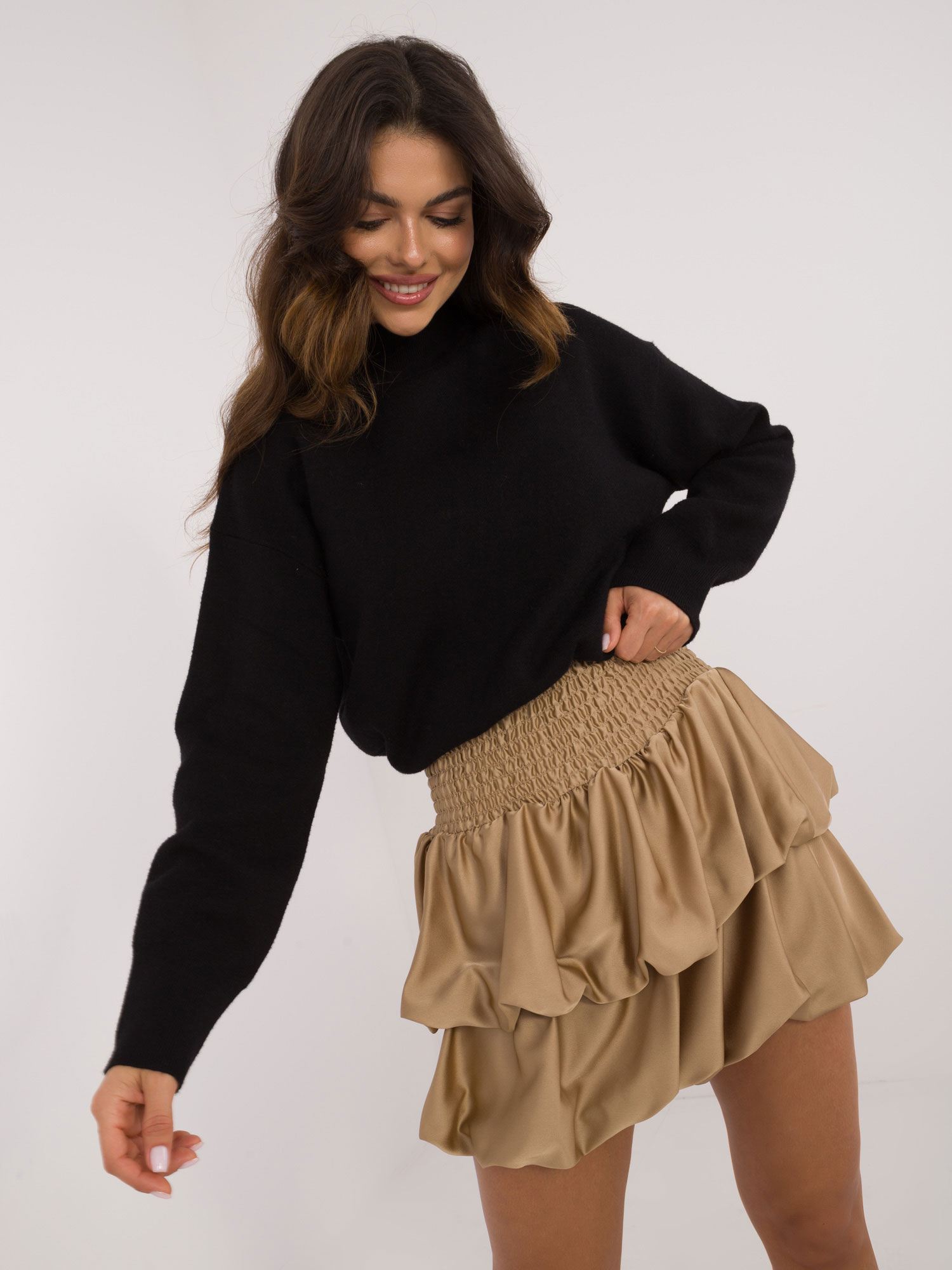 Brown skirt with elastic gathering