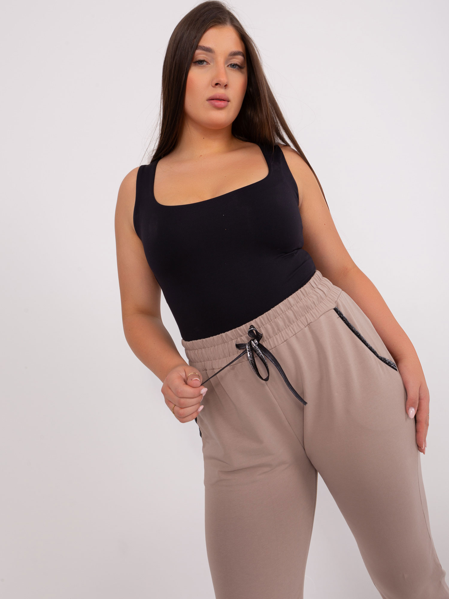 Sweatpants-RV-DR-4765.52-dark beige
