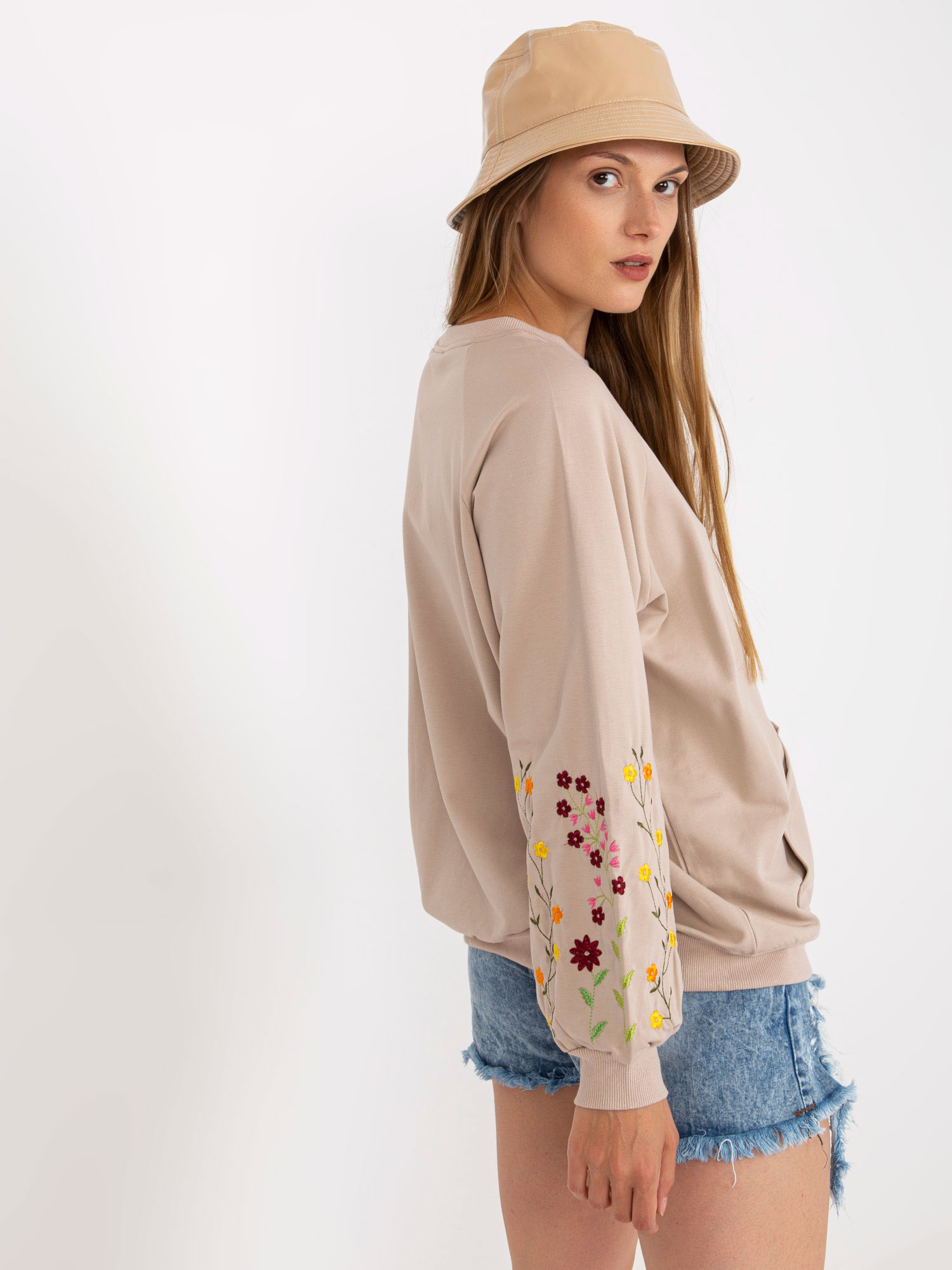 Sweatshirt-RV-BL-8061.97-beige