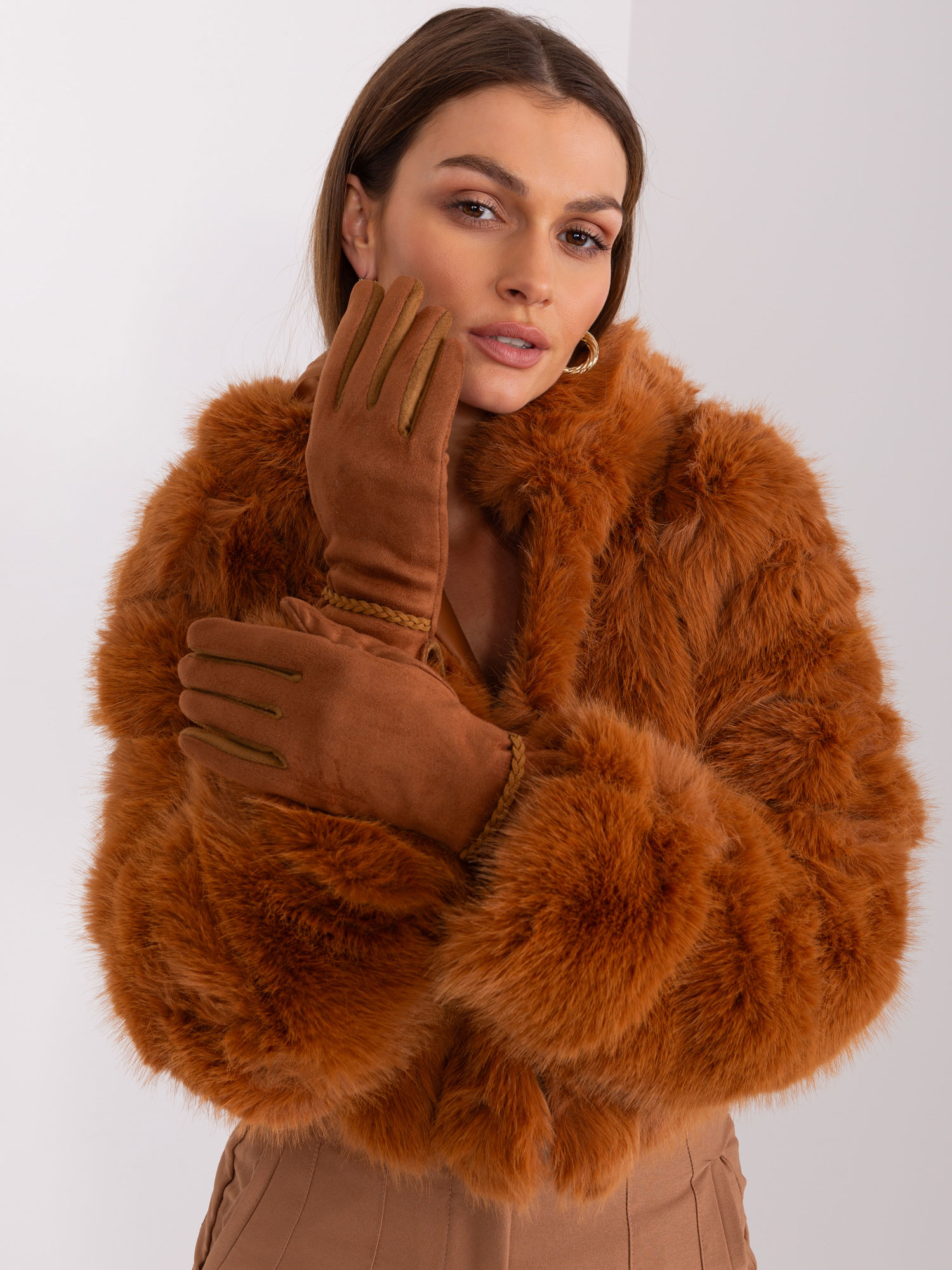 Gloves-AT-RK-238601.98-light brown