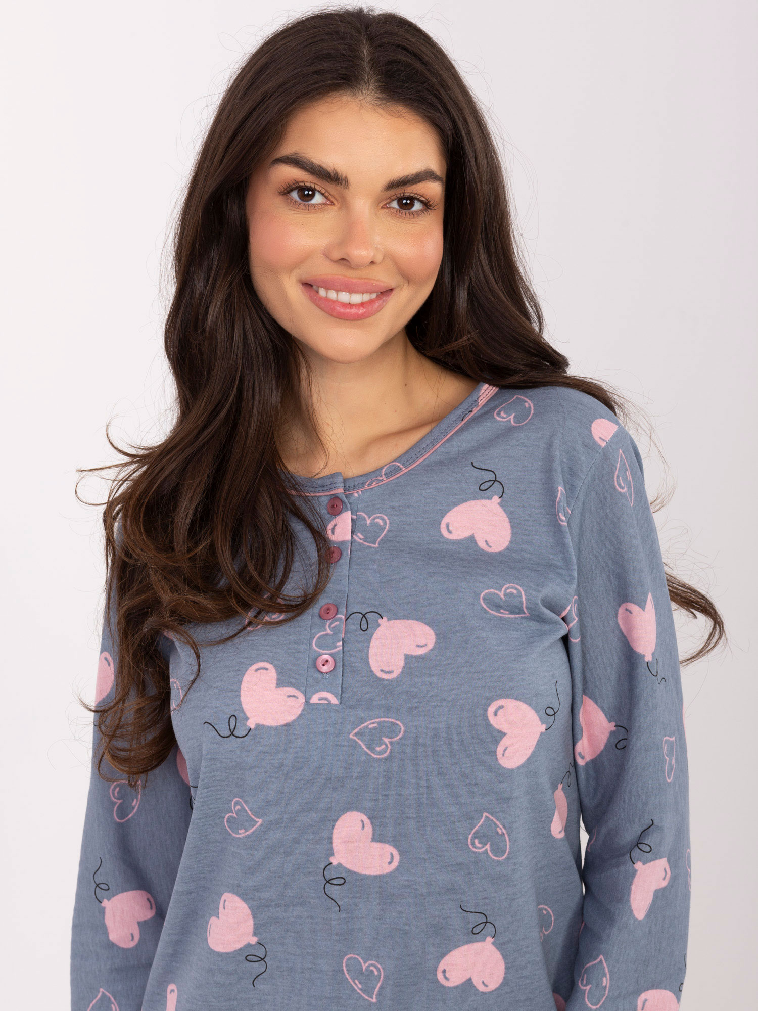 Dámska nočná košeľa s potlačou srdiečok