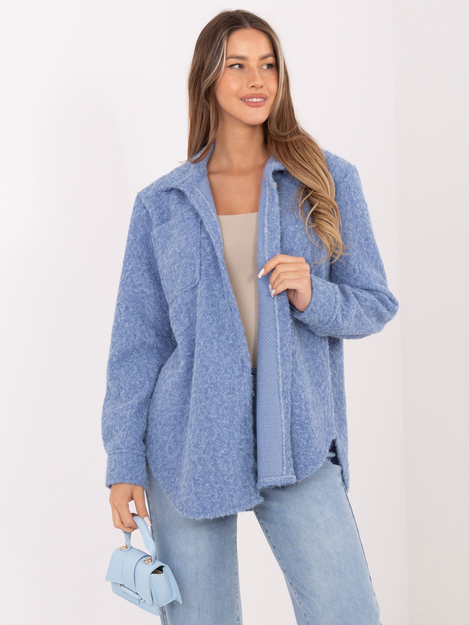 Синя риза с джобове