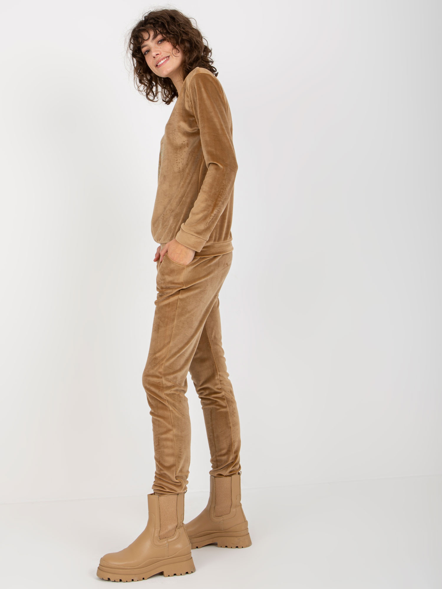 RV-KMPL-8442.23P-camel set