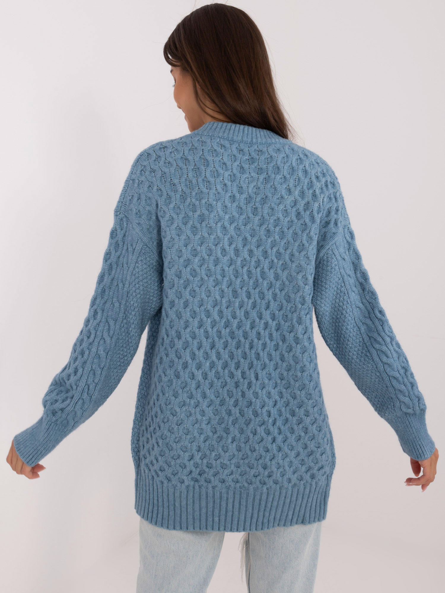 Blue loose cardigan with long sleeves