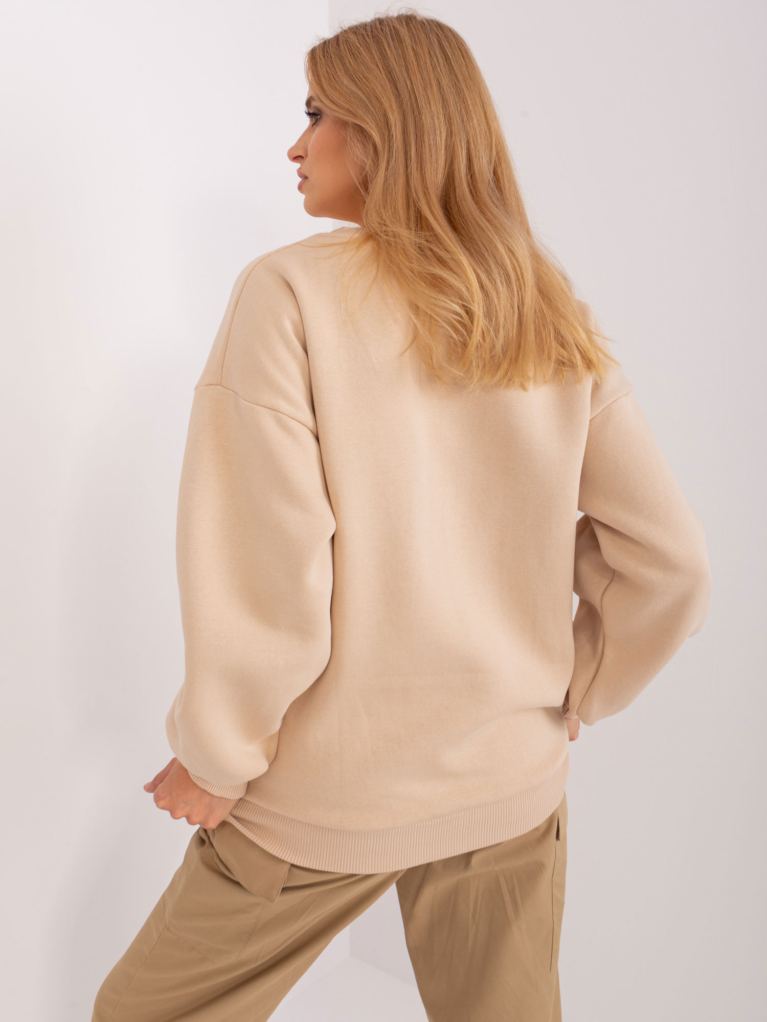 Sweatshirt-EM-BL-617-13.98P-beige