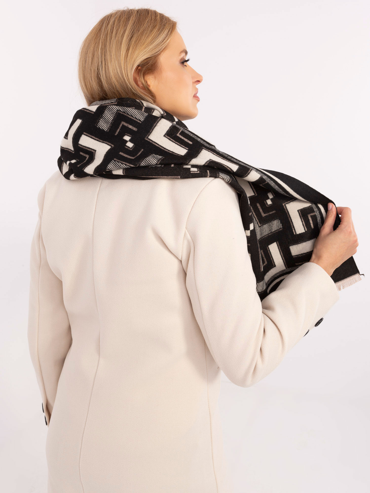 Scarf-AT-SZ-23158.32-black-white