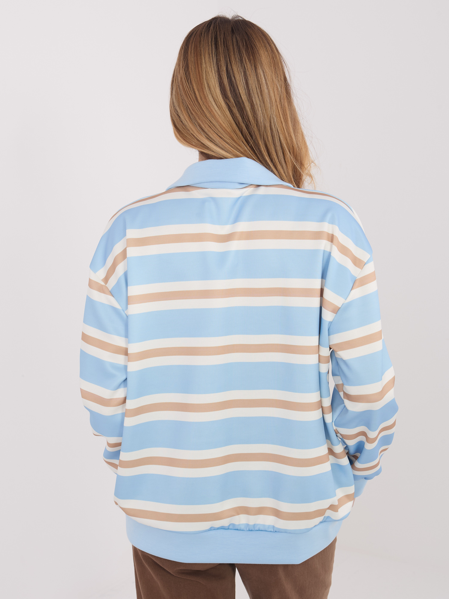 Pruhovaná halenka s límcem