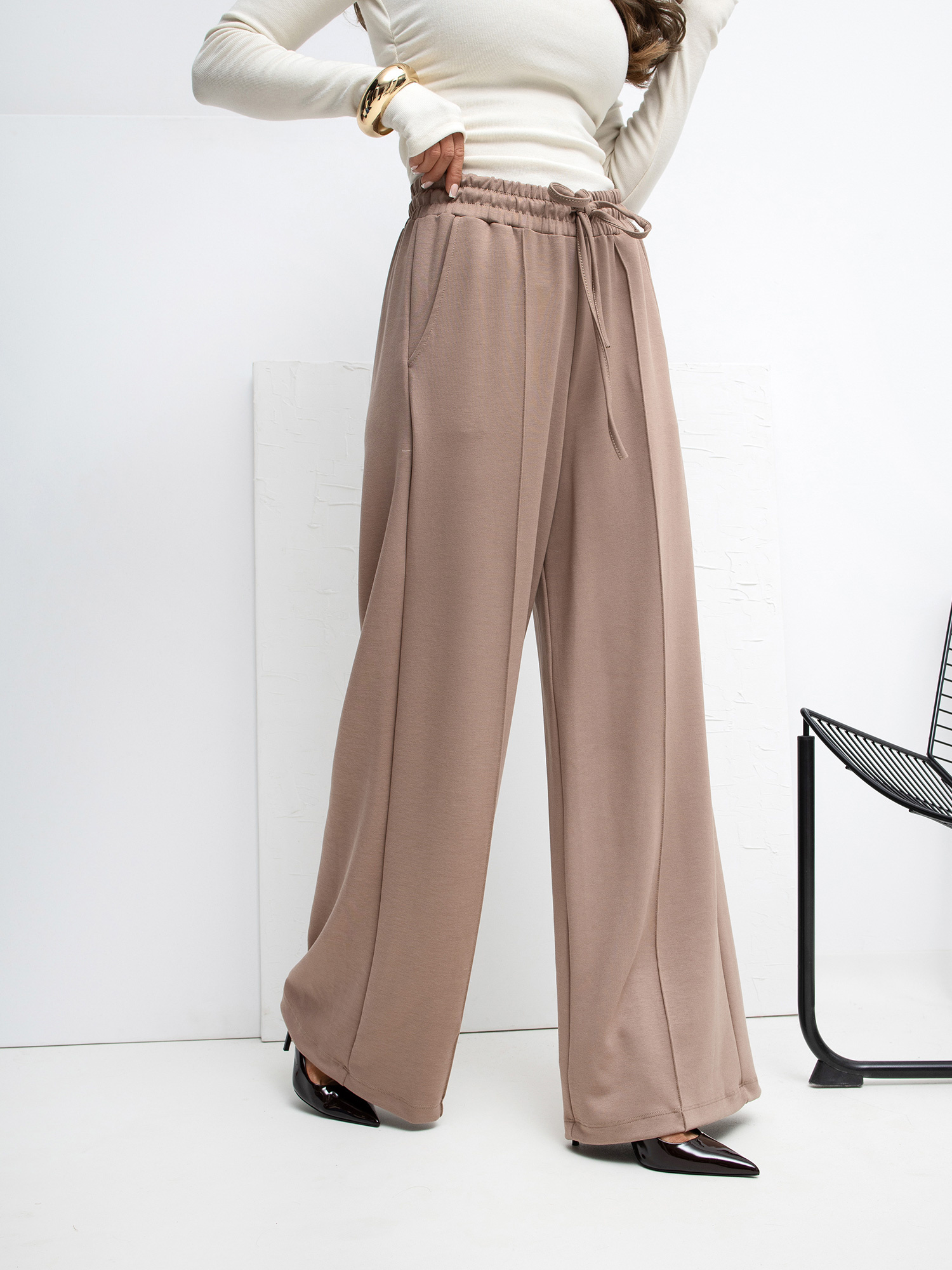 Sweatpants-RV-DR-A1061.80-dark beige