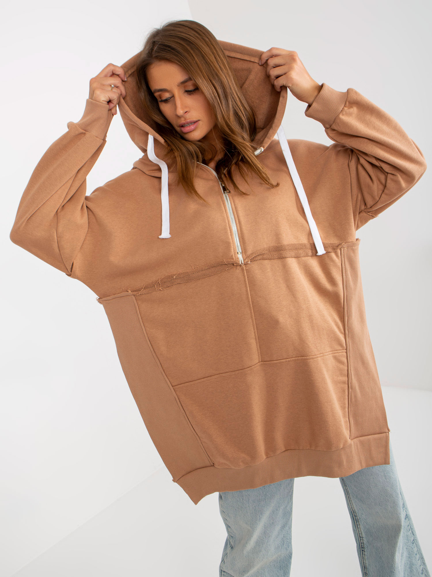 Sweatshirt-FA-BL-8105.38P-camel