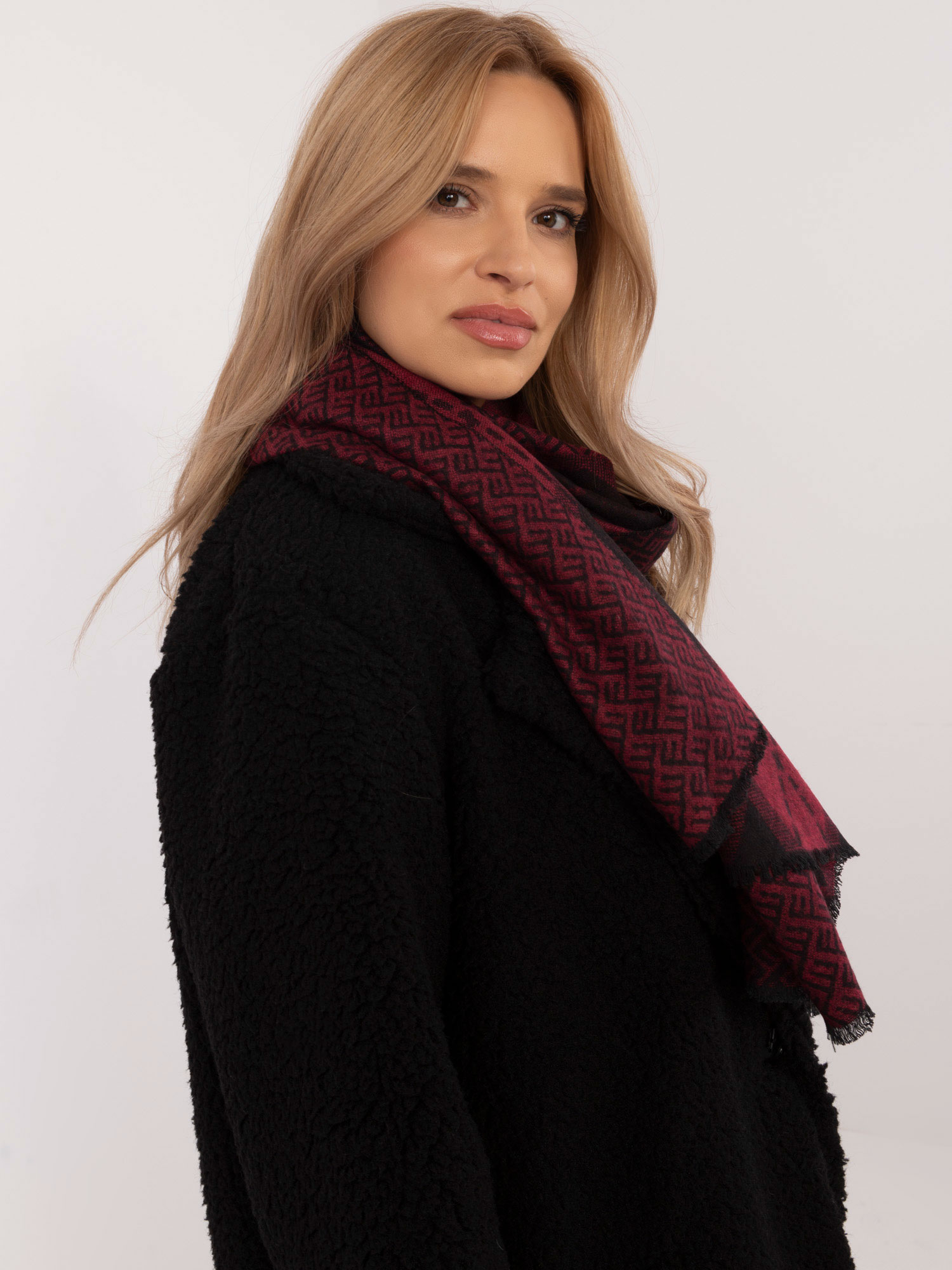 Banna-AT-CH-12301.82P-burgundy