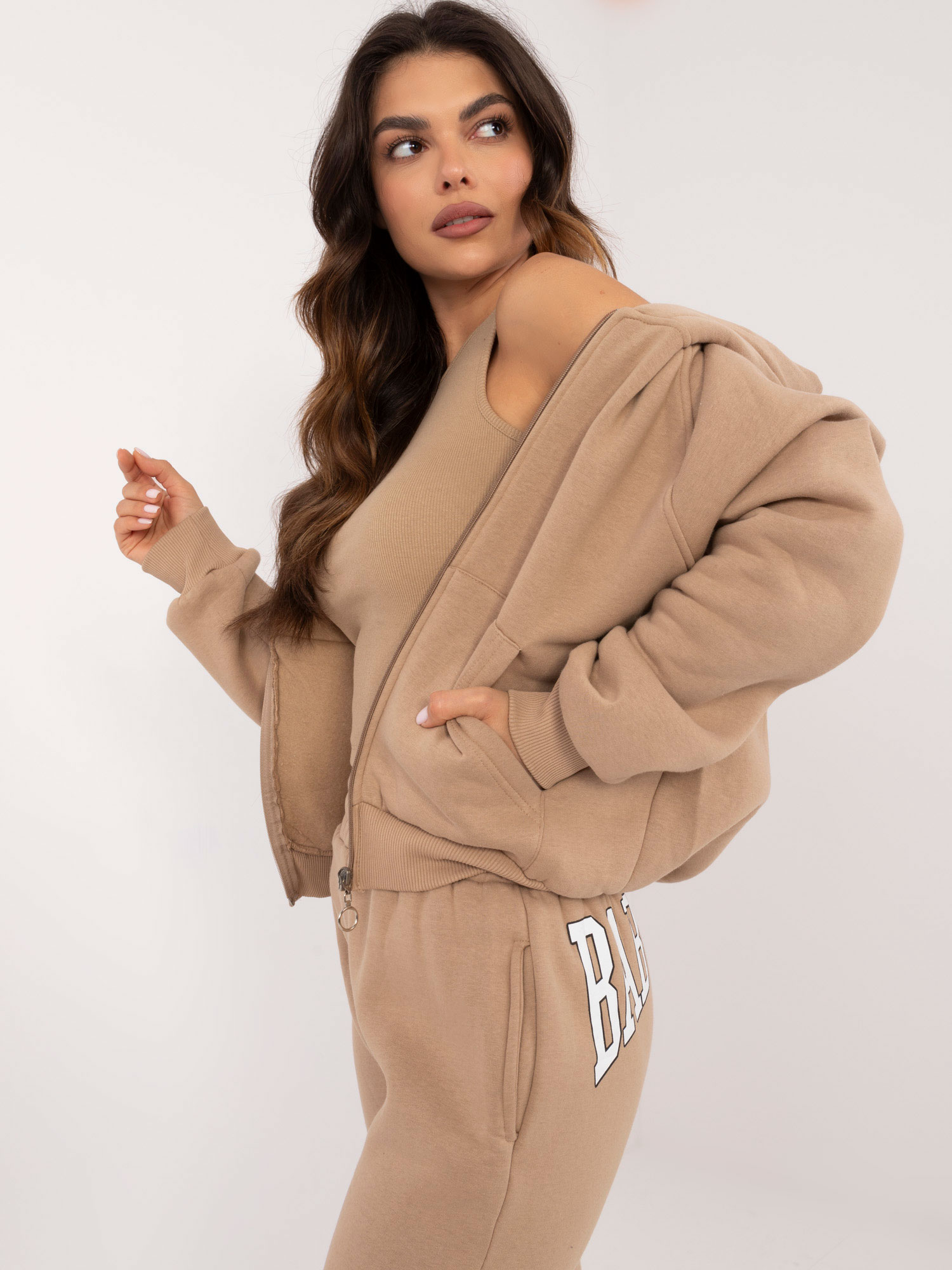 Set-EM-KMPL-862.27-dark beige
