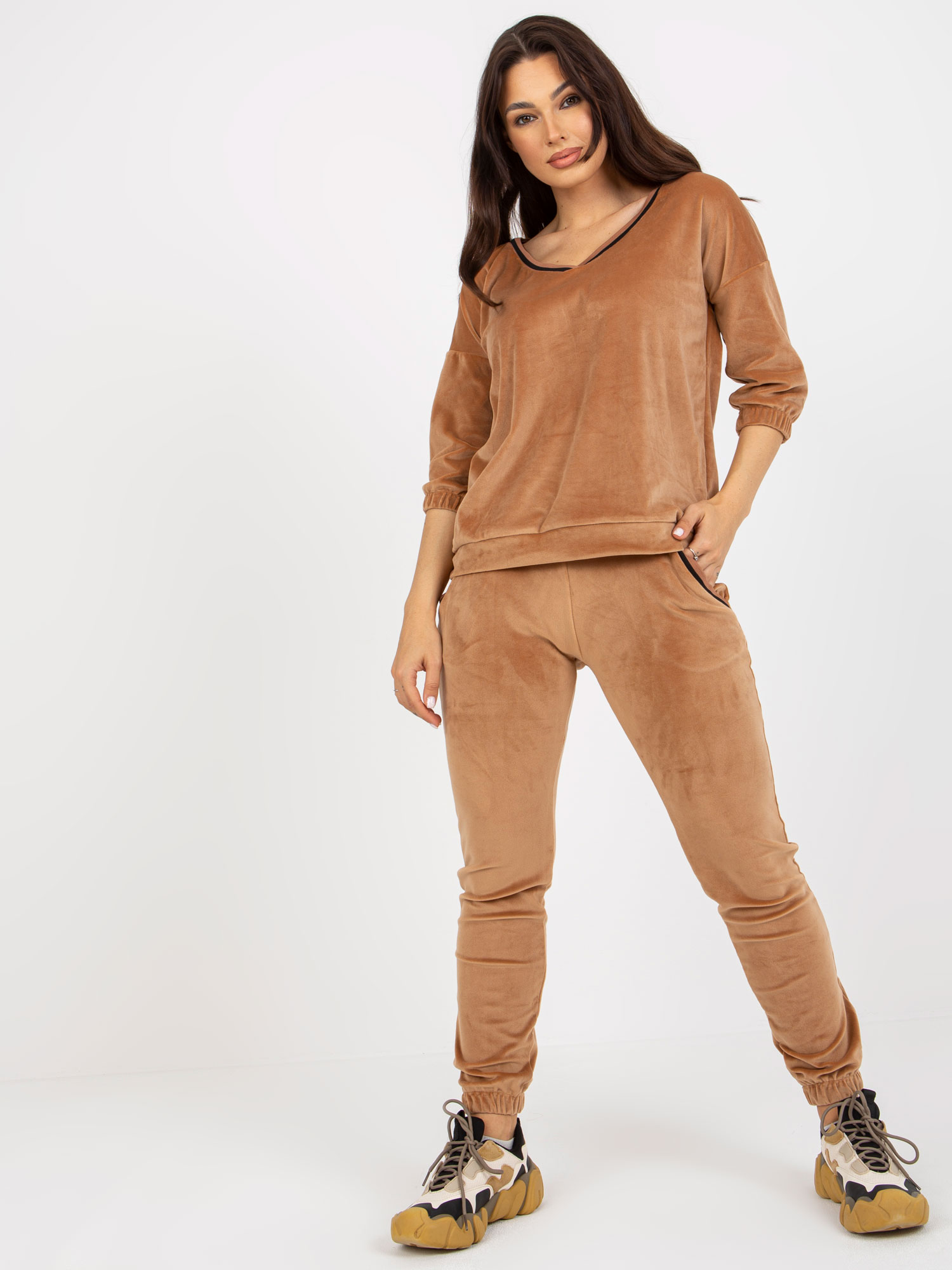 RV-KMPL-8285.82-camel set