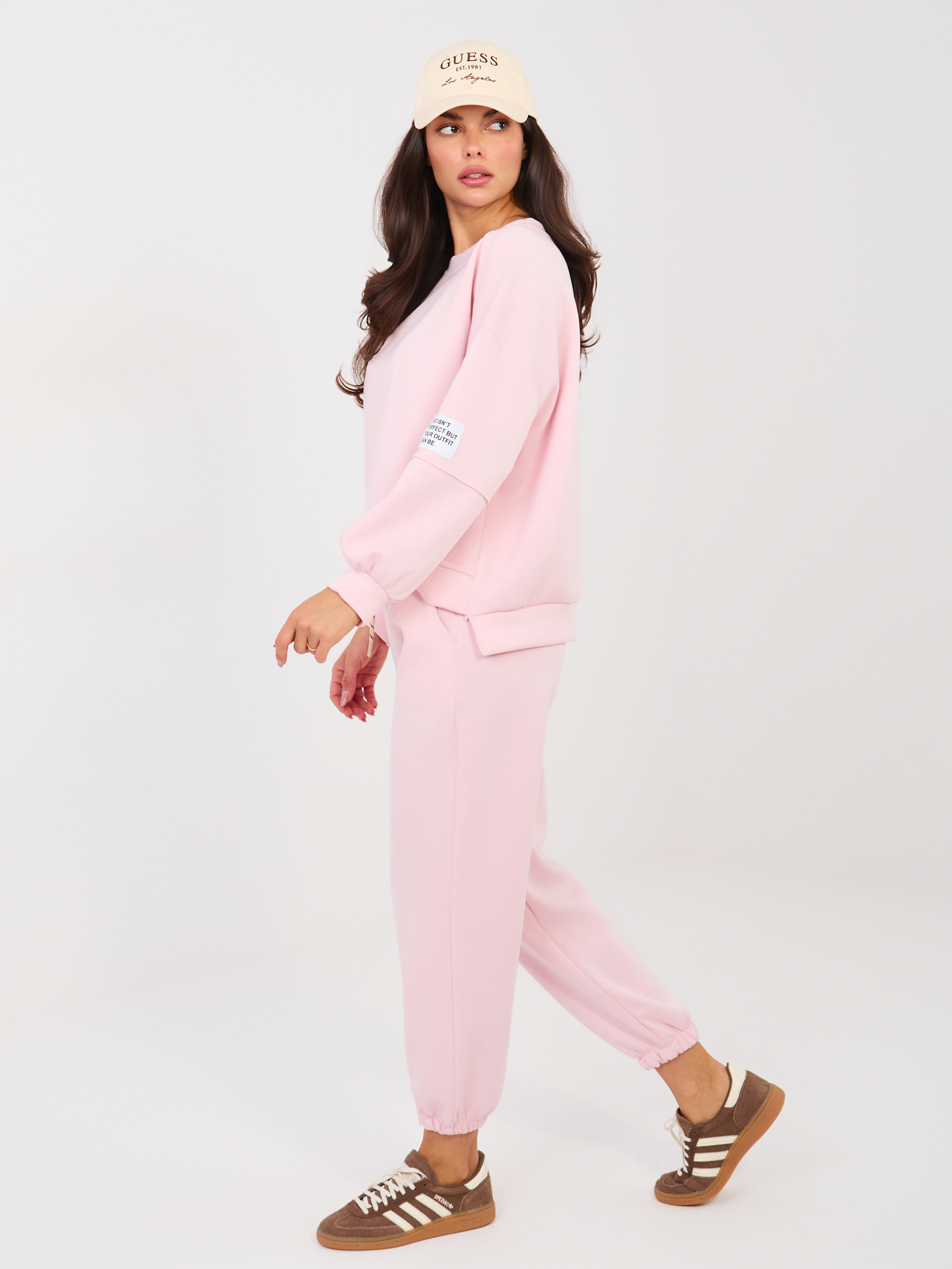 Růžová tepláková souprava