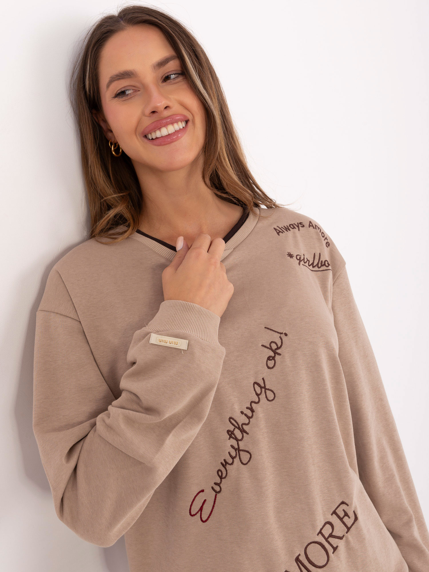Sweatshirt-RV-BL-A968.00-beige