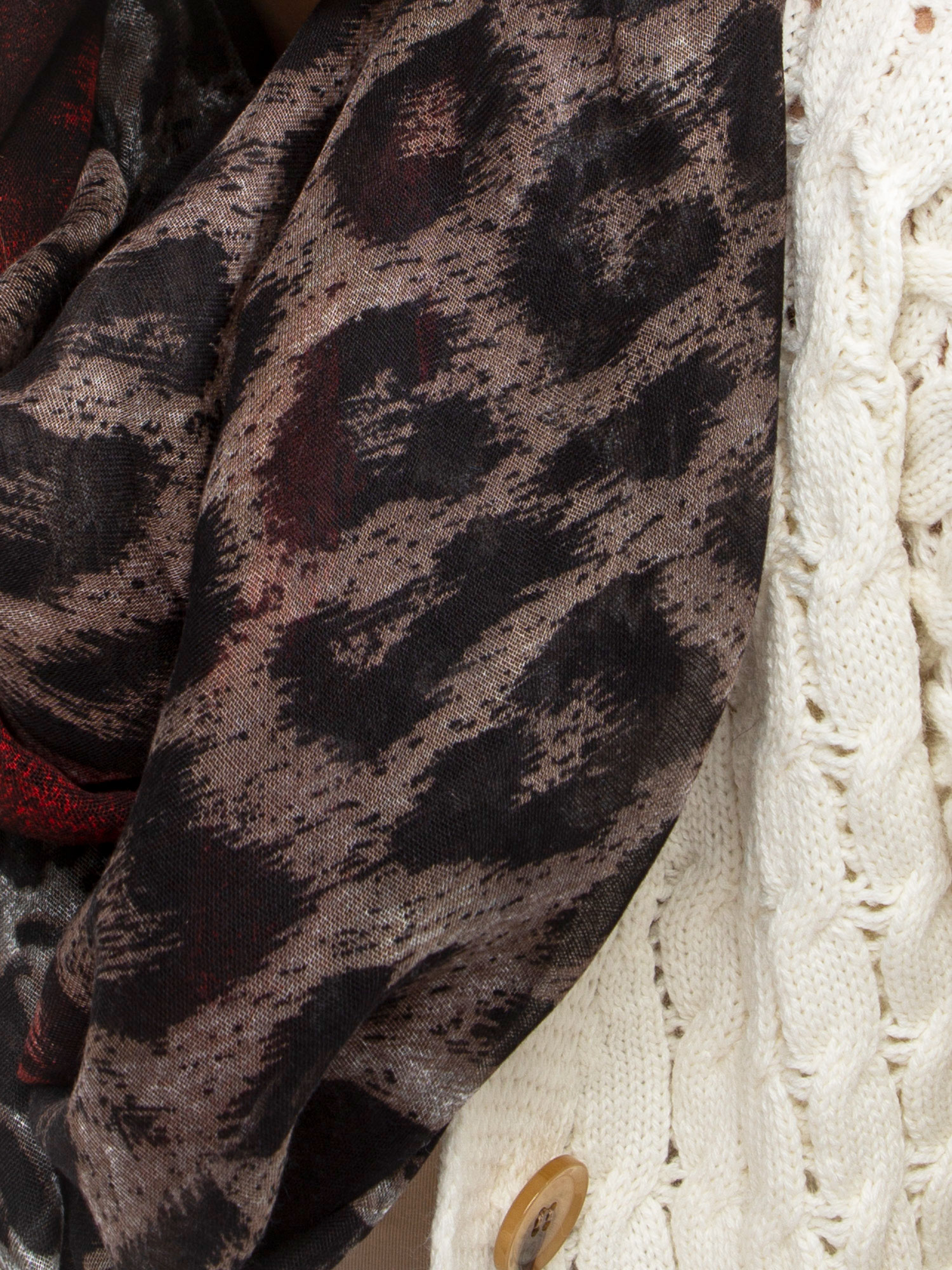 Snood-AT-KM-241357.03P-black-red