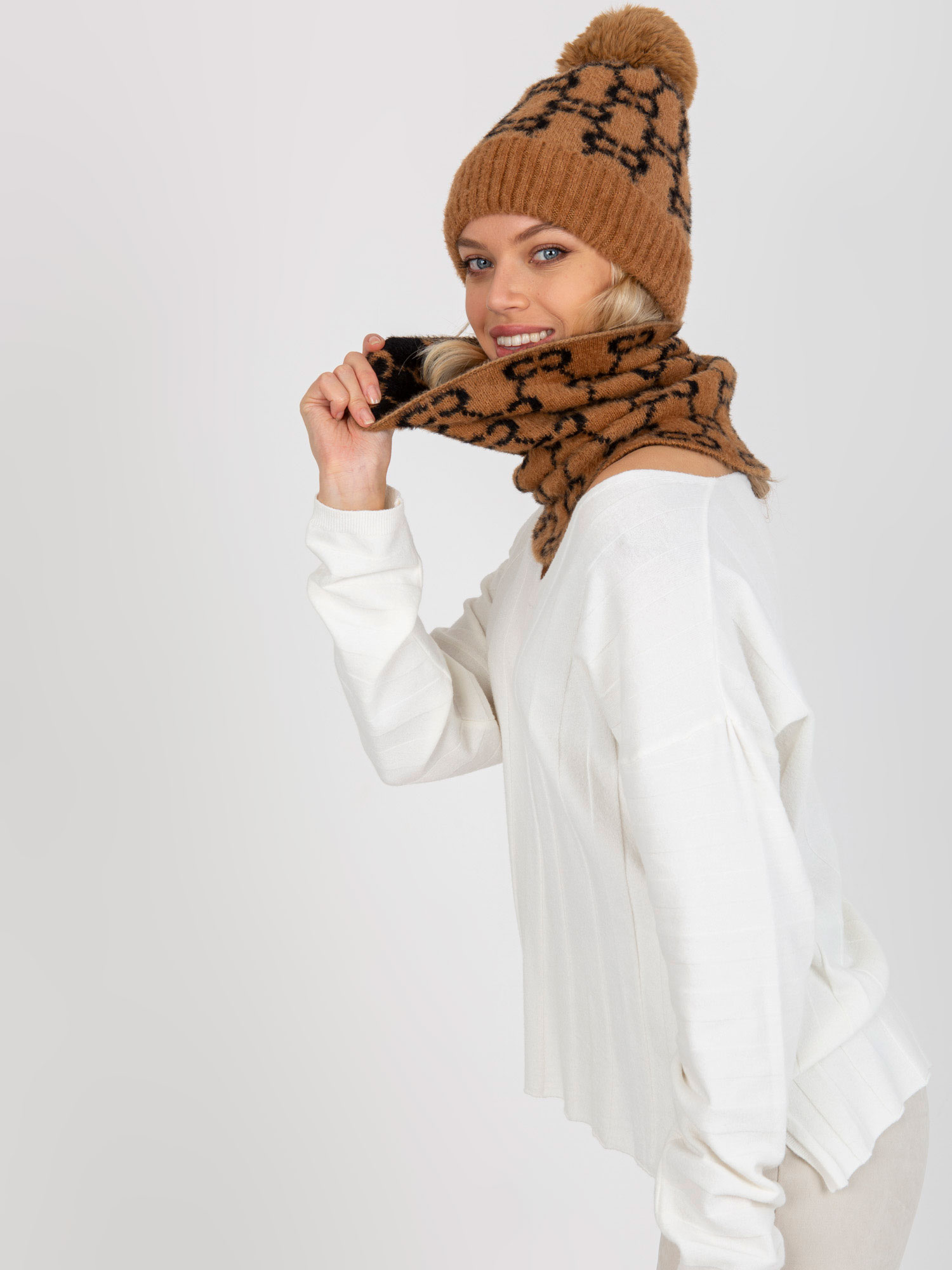 Snood-AT-KM-CM-333.33P-camel