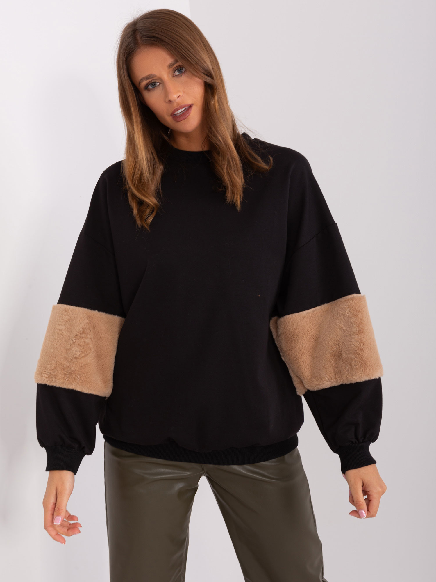 Sweatshirt-FA-BL-8903.26-black