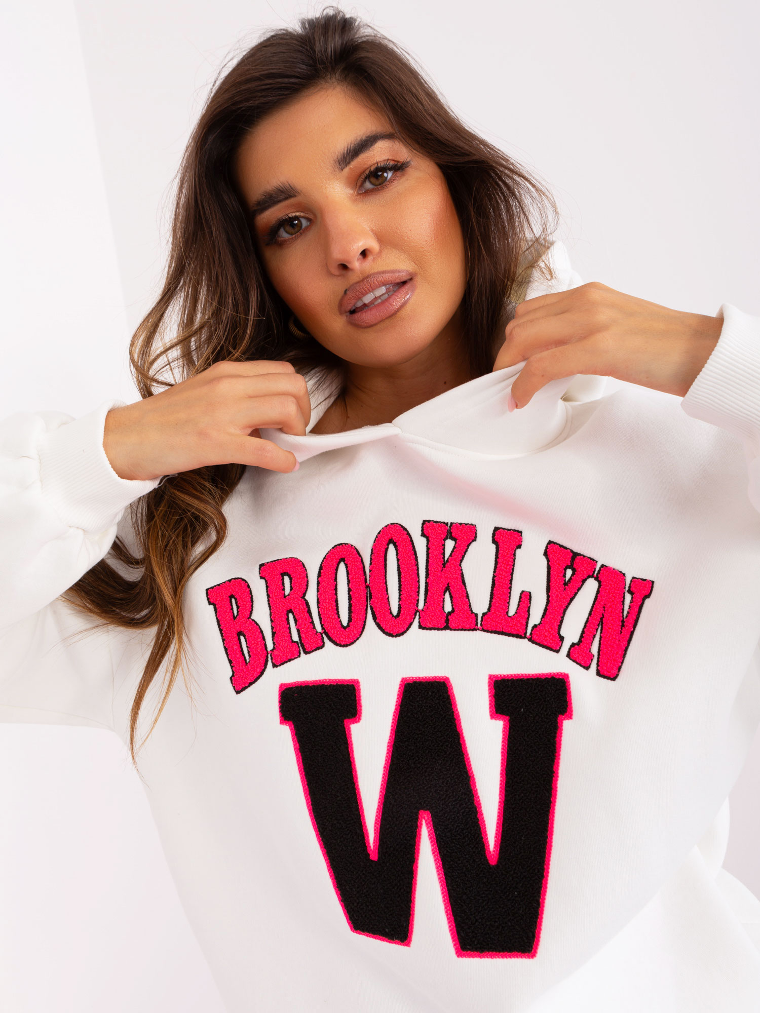 Sweatshirt-EM-BL-656-3.99P-ecru
