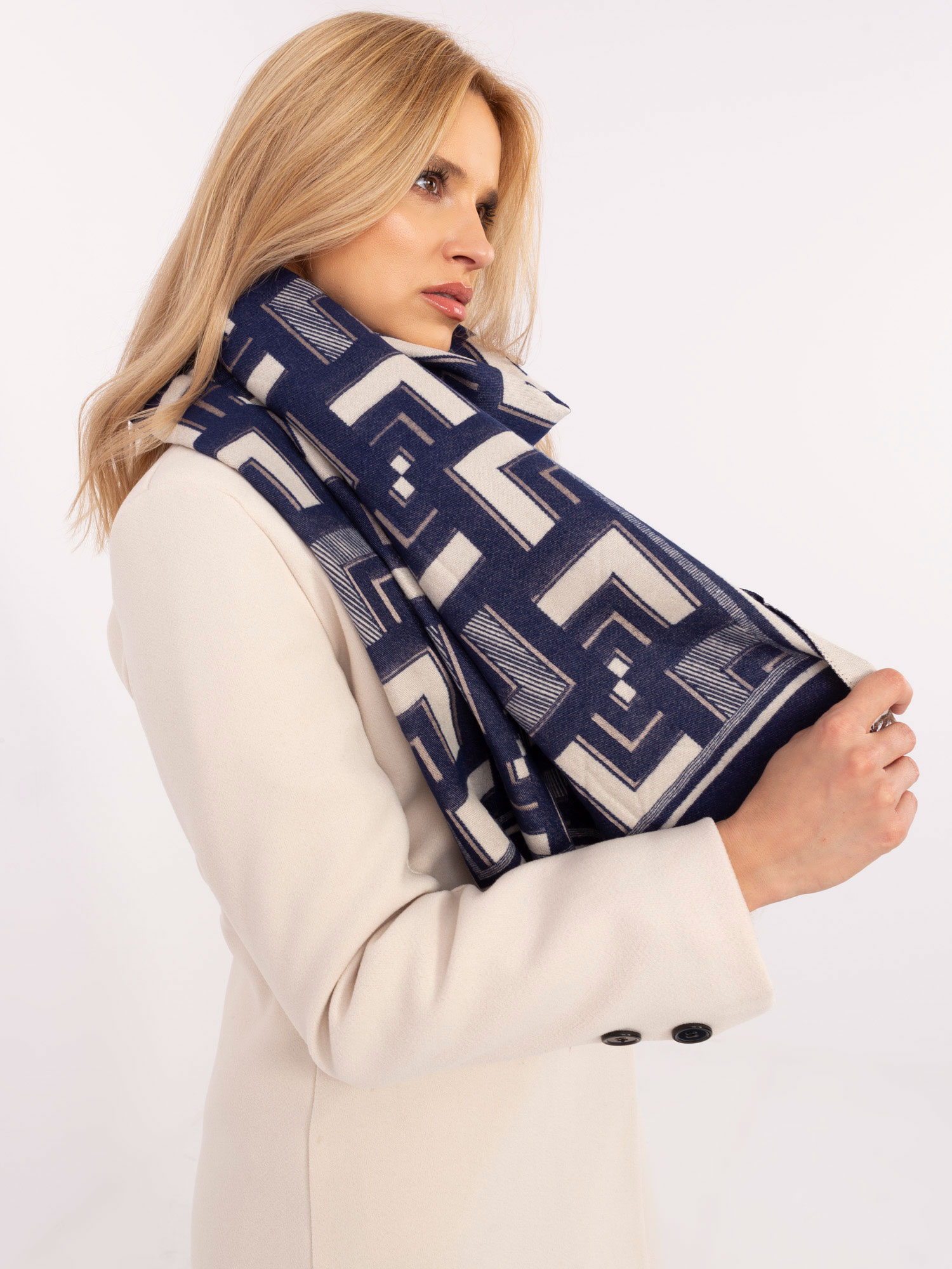 Scarf-AT-SZ-23158.32-white-navy blue