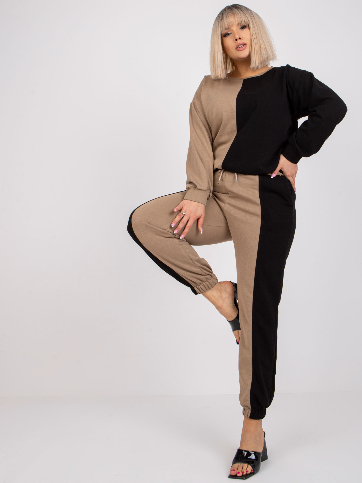Set-EM-KMPL-639.88-black-beige