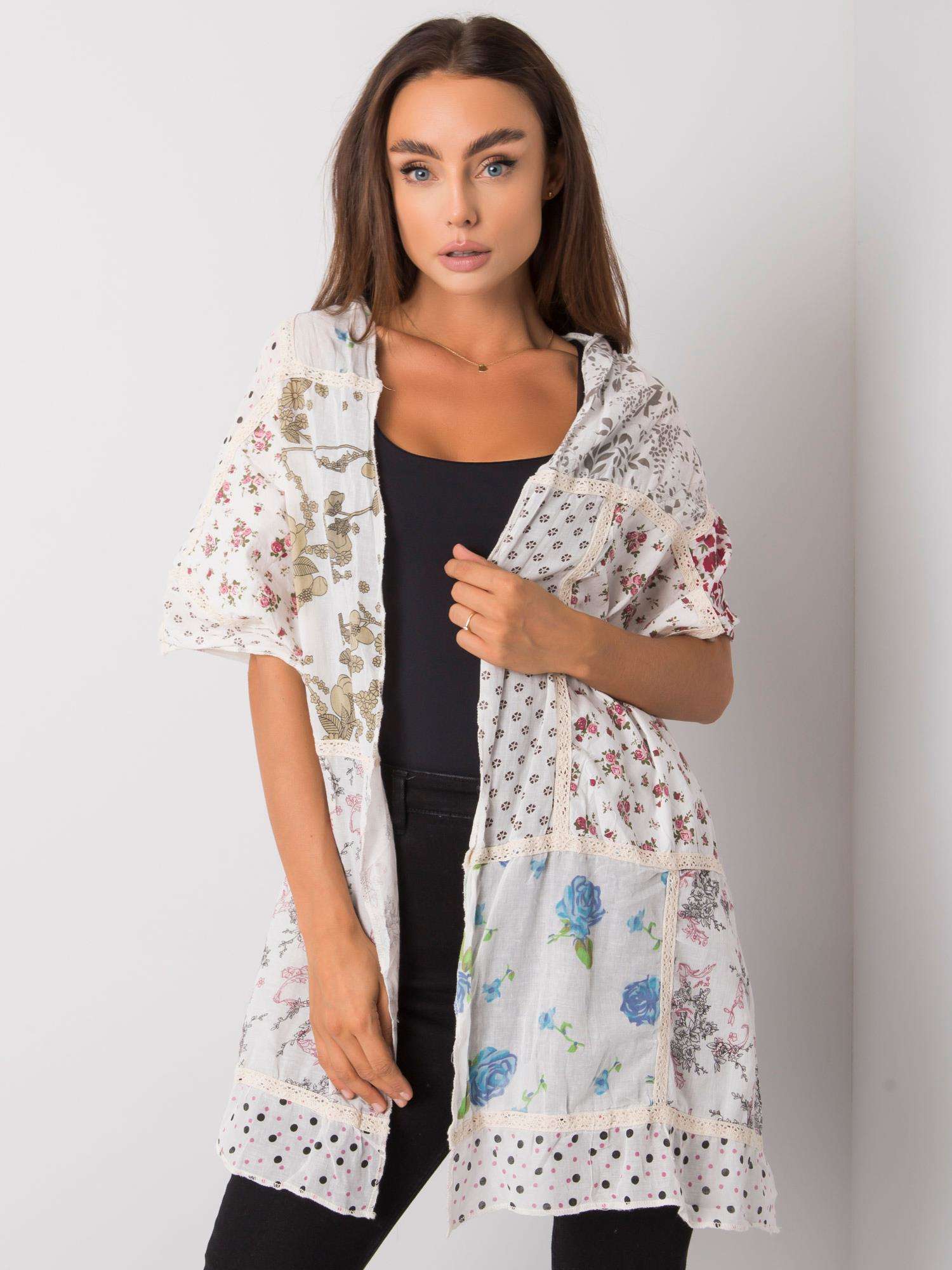 Banna-AT-CH-0772-white