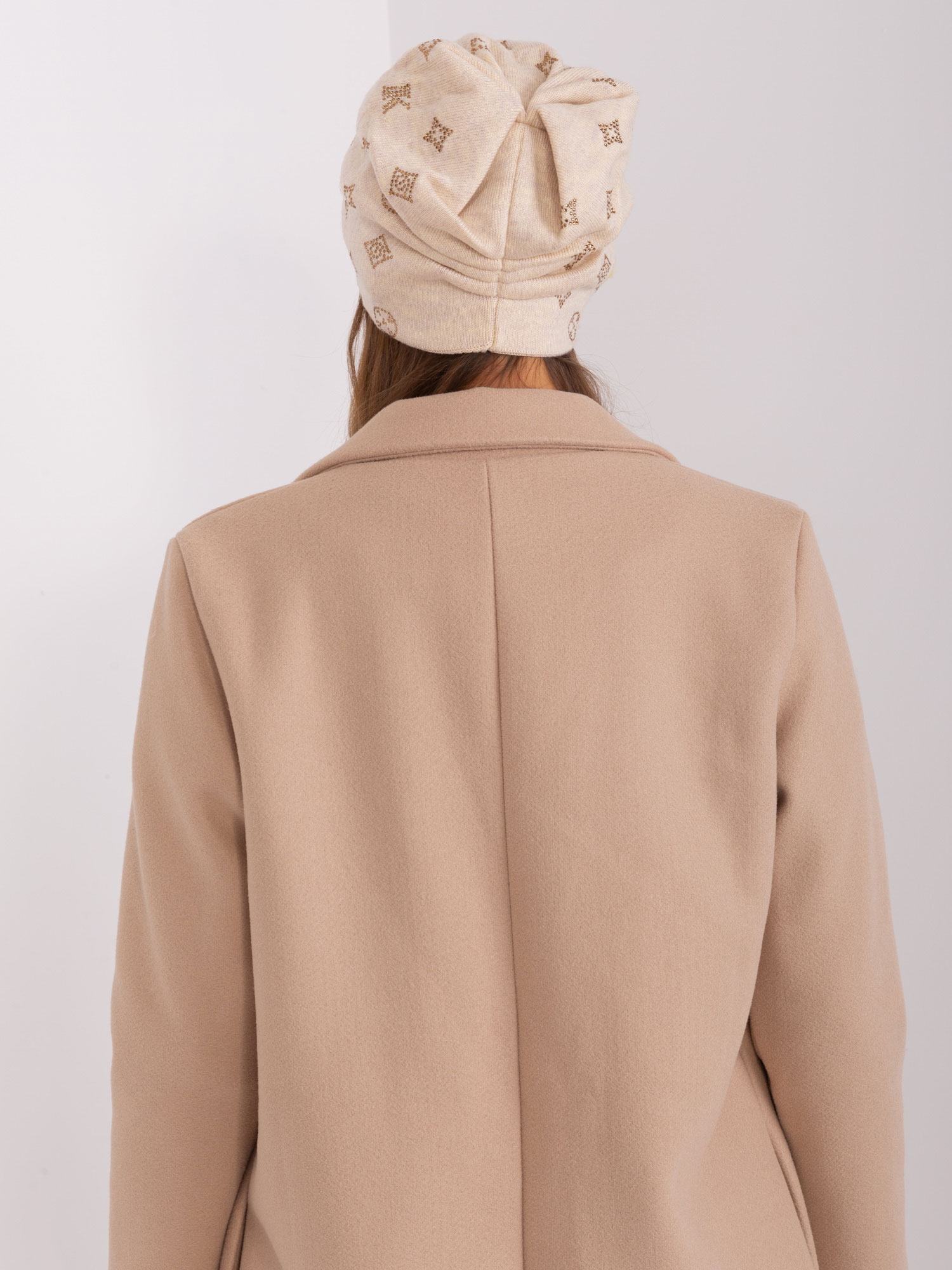 Cap-AT-CZ-2325.85-light beige