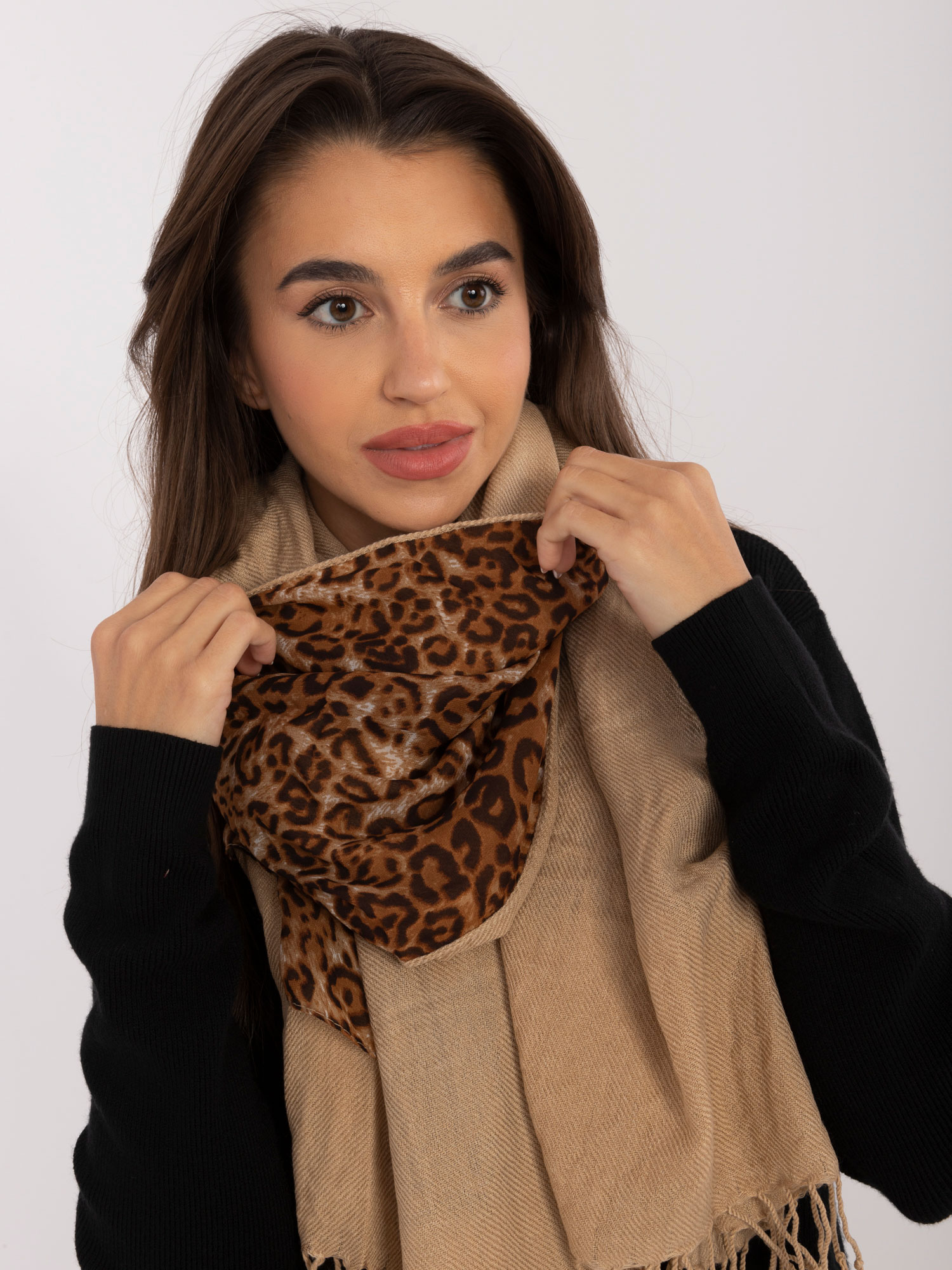 Scarf-AT-SZ-ENEC-A97.88-light camel