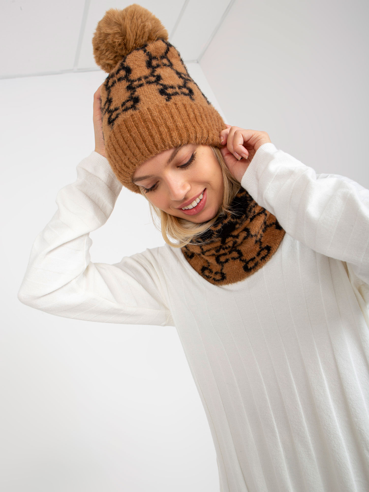 Cap-AT-CZ-CM-319.41P-camel