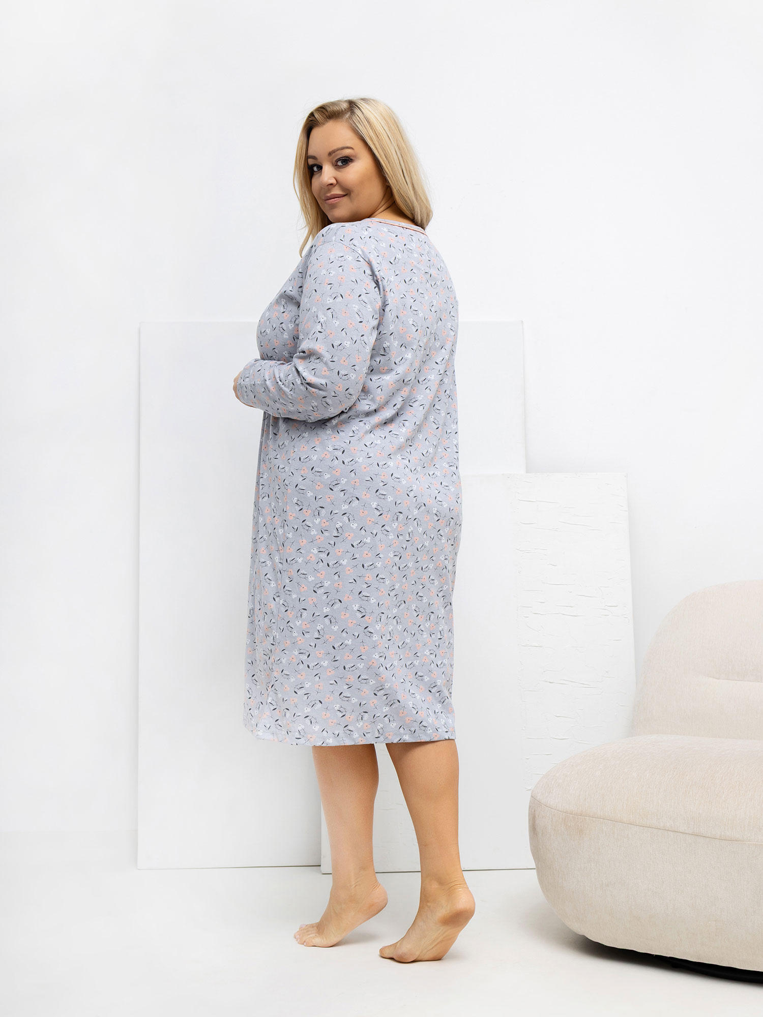 Plus size noční košile s dlouhými rukávy