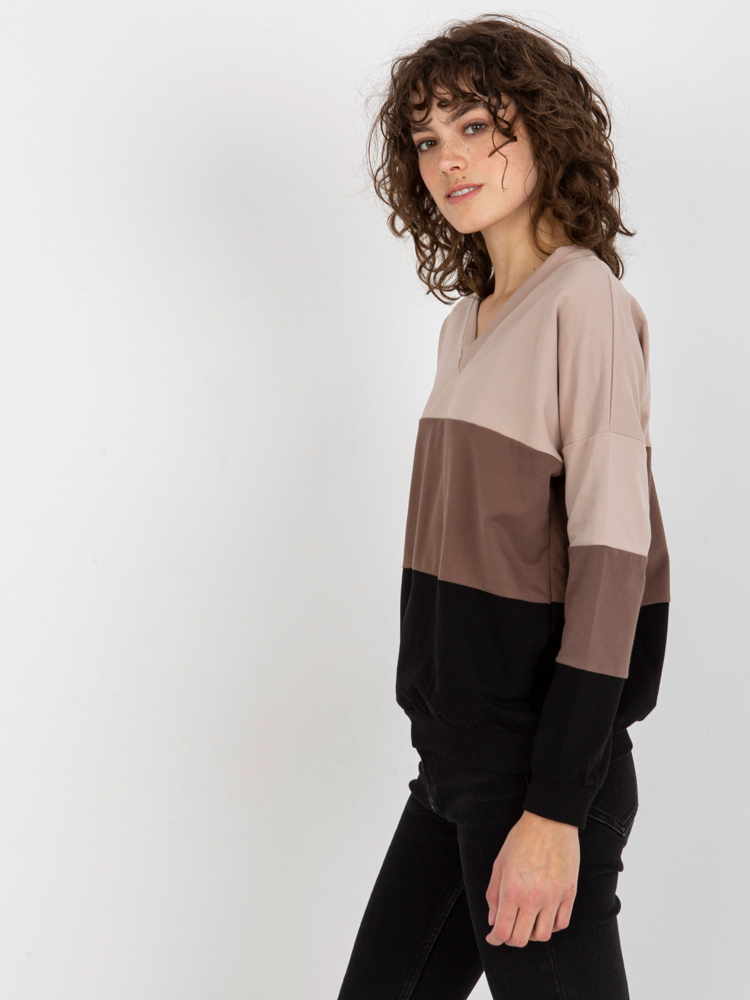 Sweatshirt-RV-BL-8328.34X-black-beige