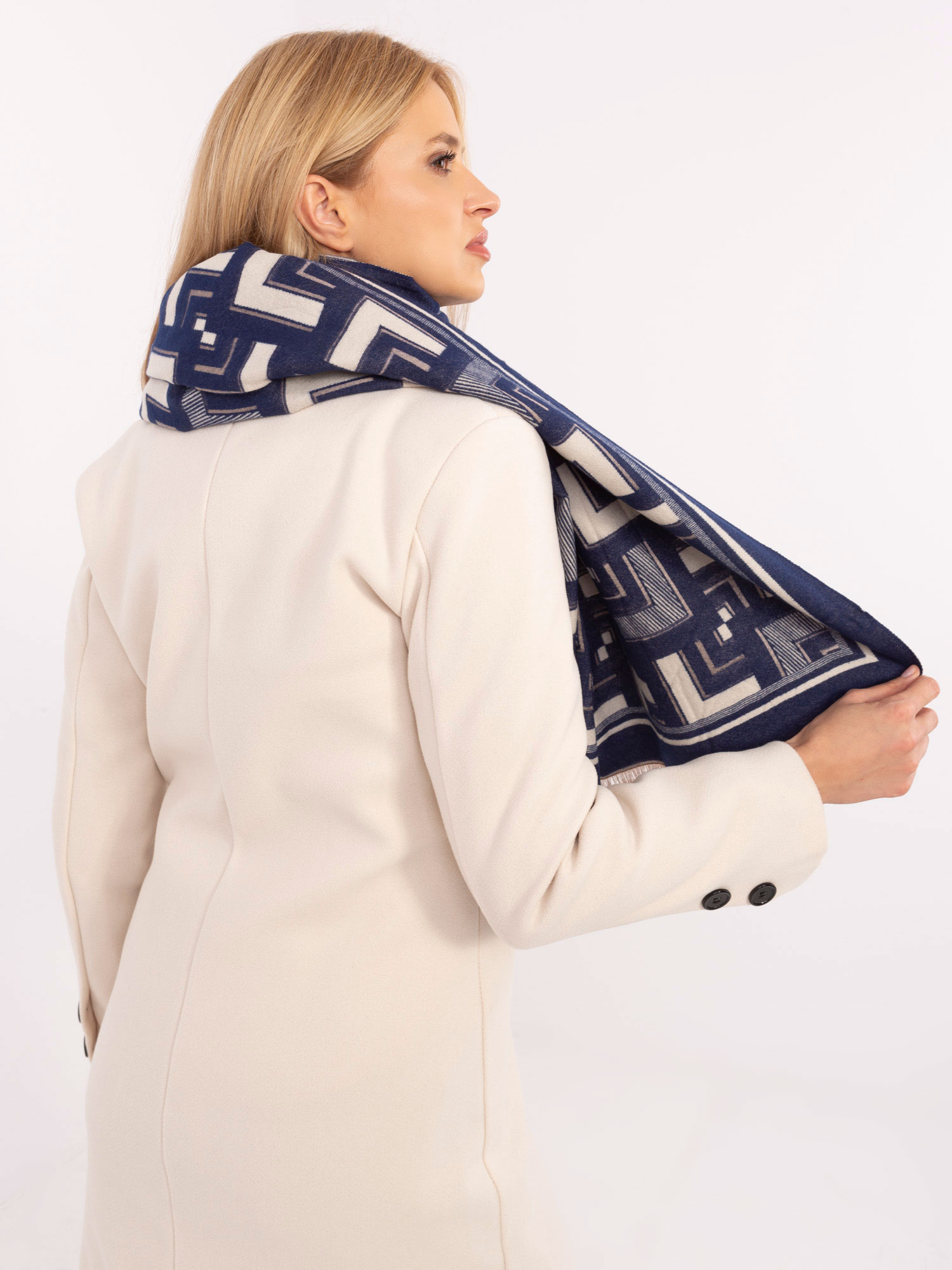 Scarf-AT-SZ-23158.32-white-navy blue