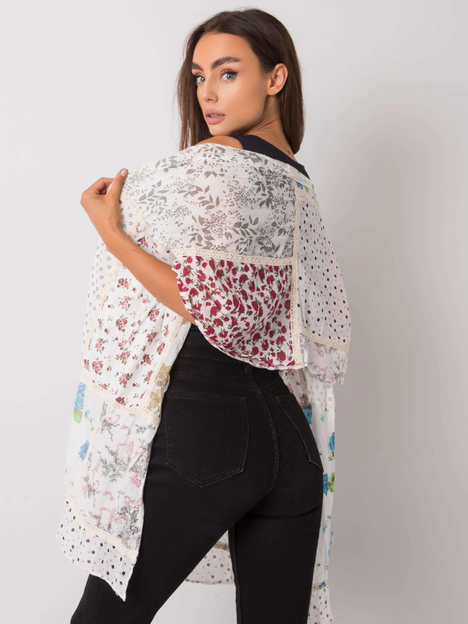 Banna-AT-CH-0772-white