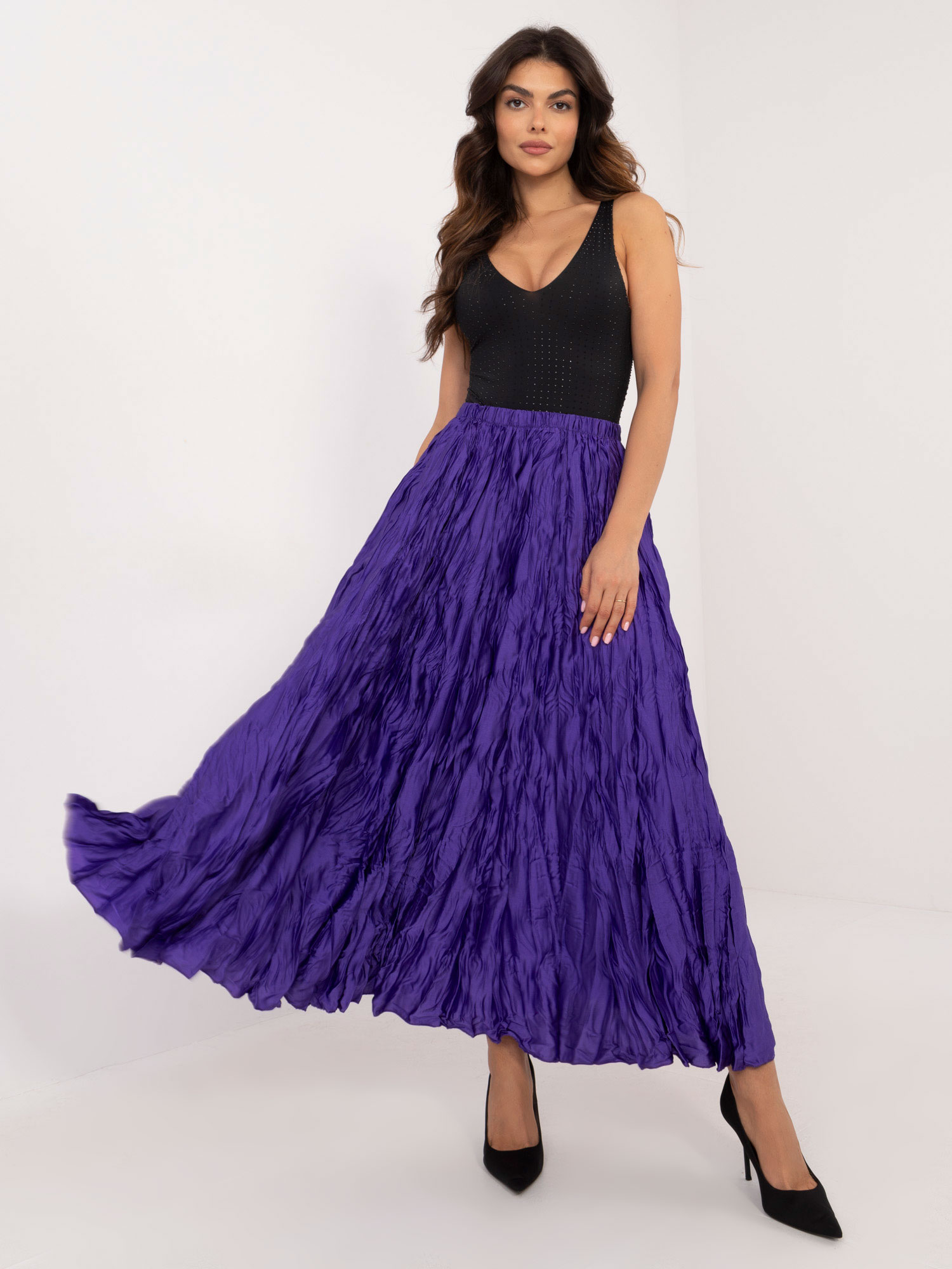 Purple long skirt with a crease effect