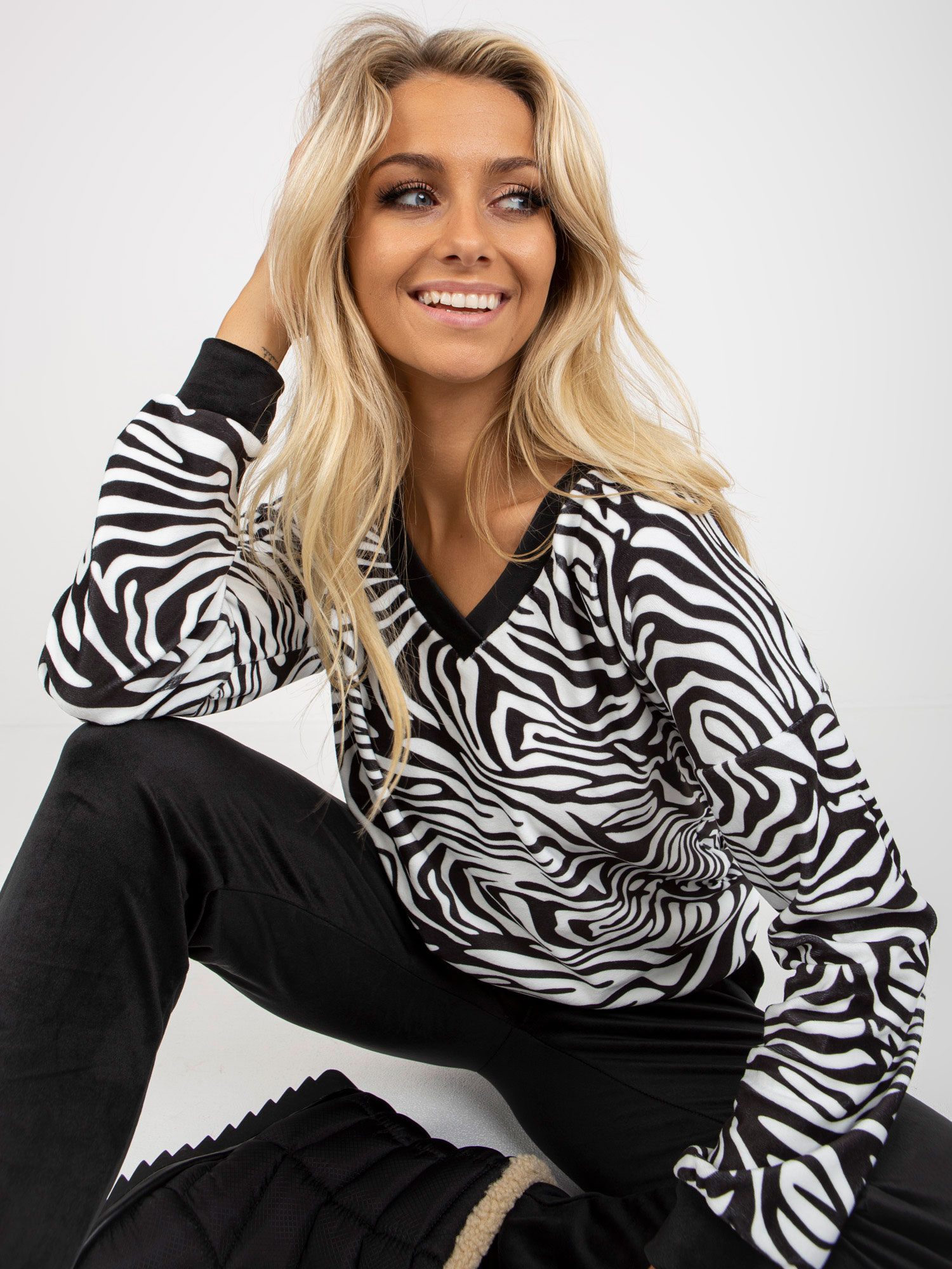 Set-HV-KMPL-8141.11X-black-white