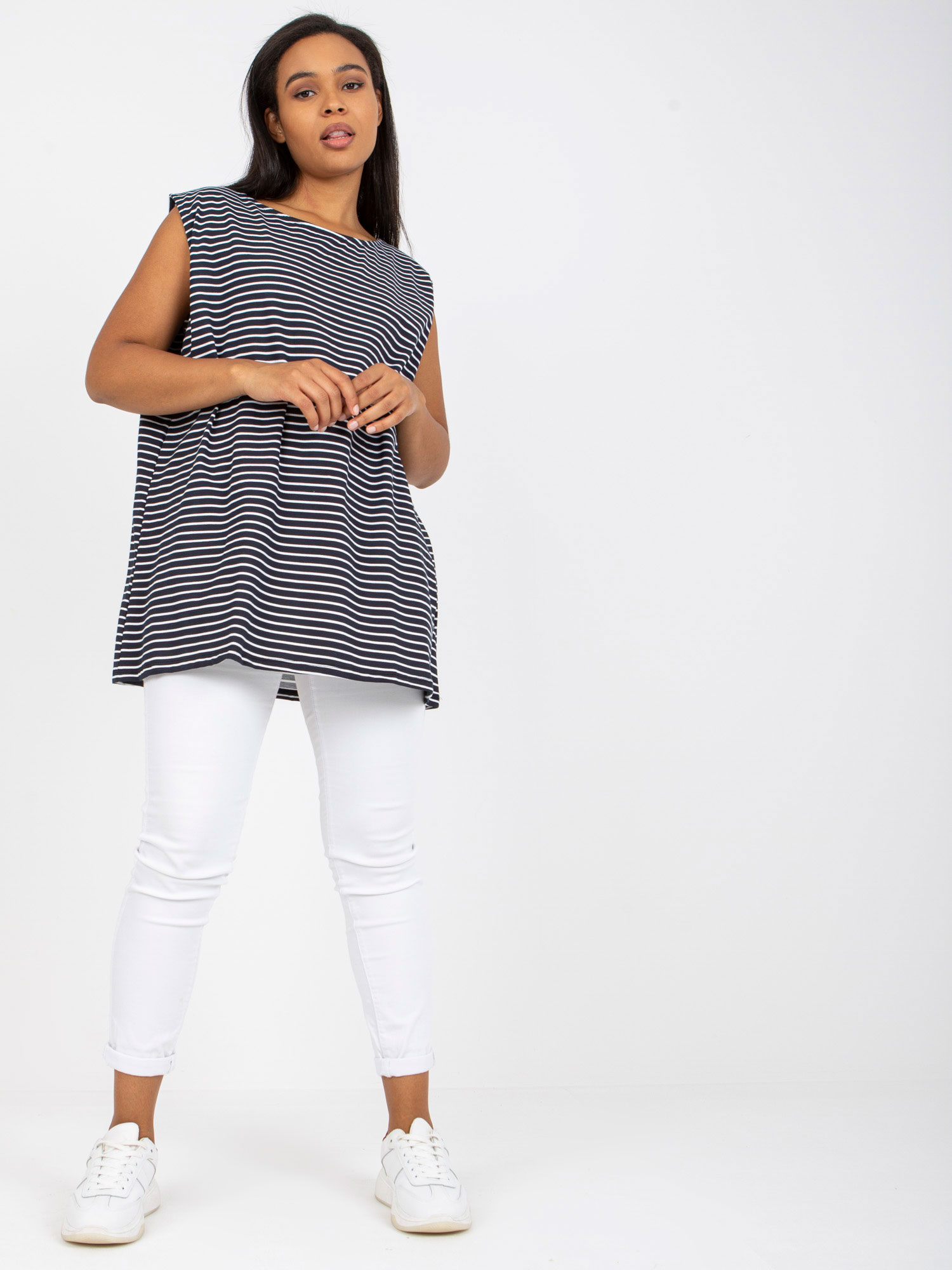 Top-RV-TP-7951.88-white-navy blue