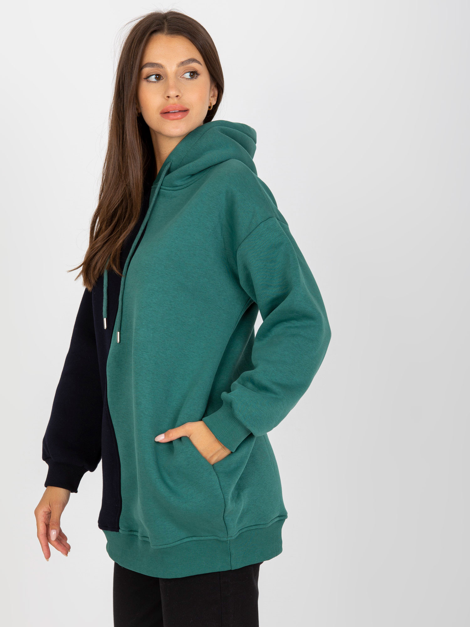 Sweatshirt-RV-BL-8233.32X-black-green