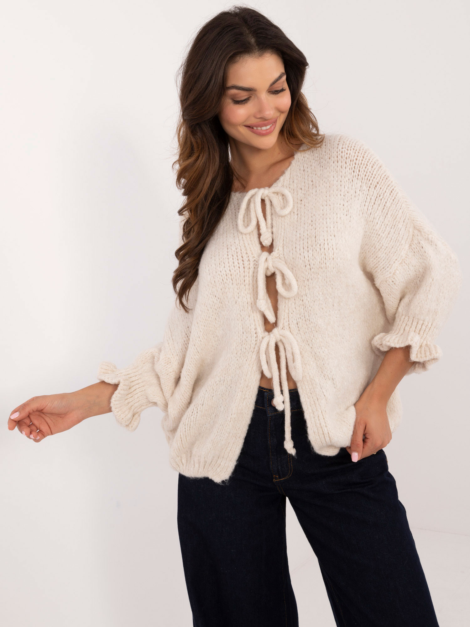 Light beige oversized sweater with 3/4 sleeves