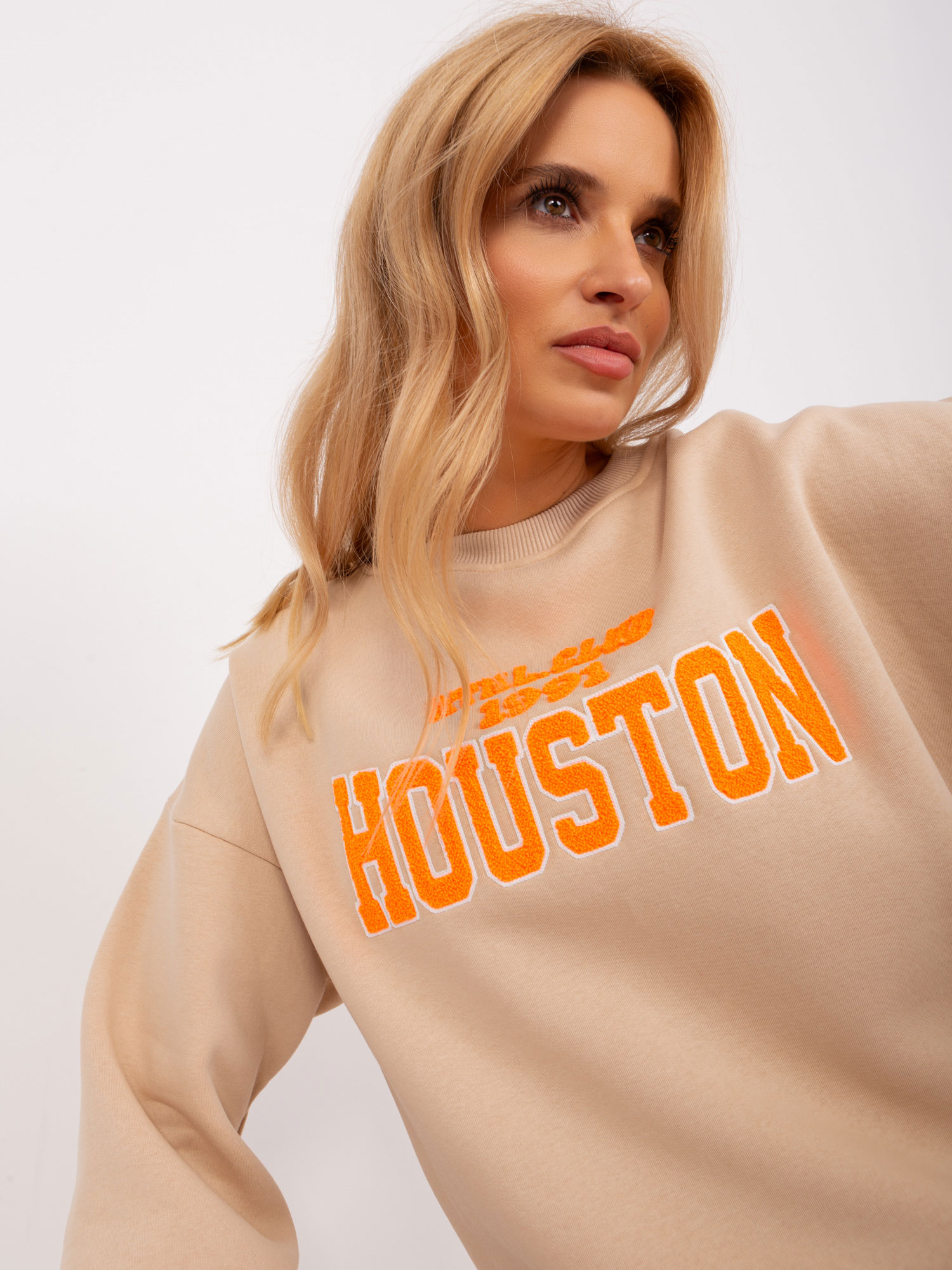 Sweatshirt-EM-BL-617-13.98P-beige