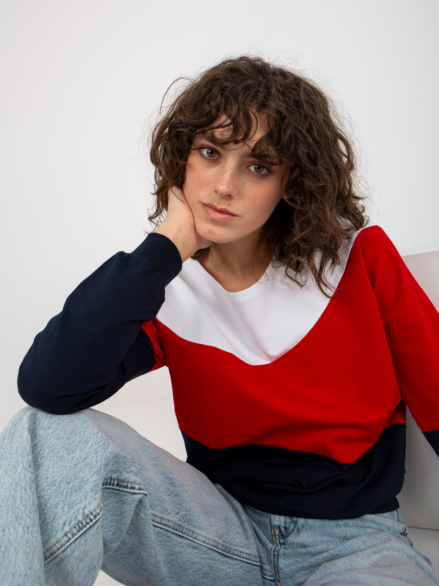 Sweatshirt-RV-BL-8430.61P-white-navy blue