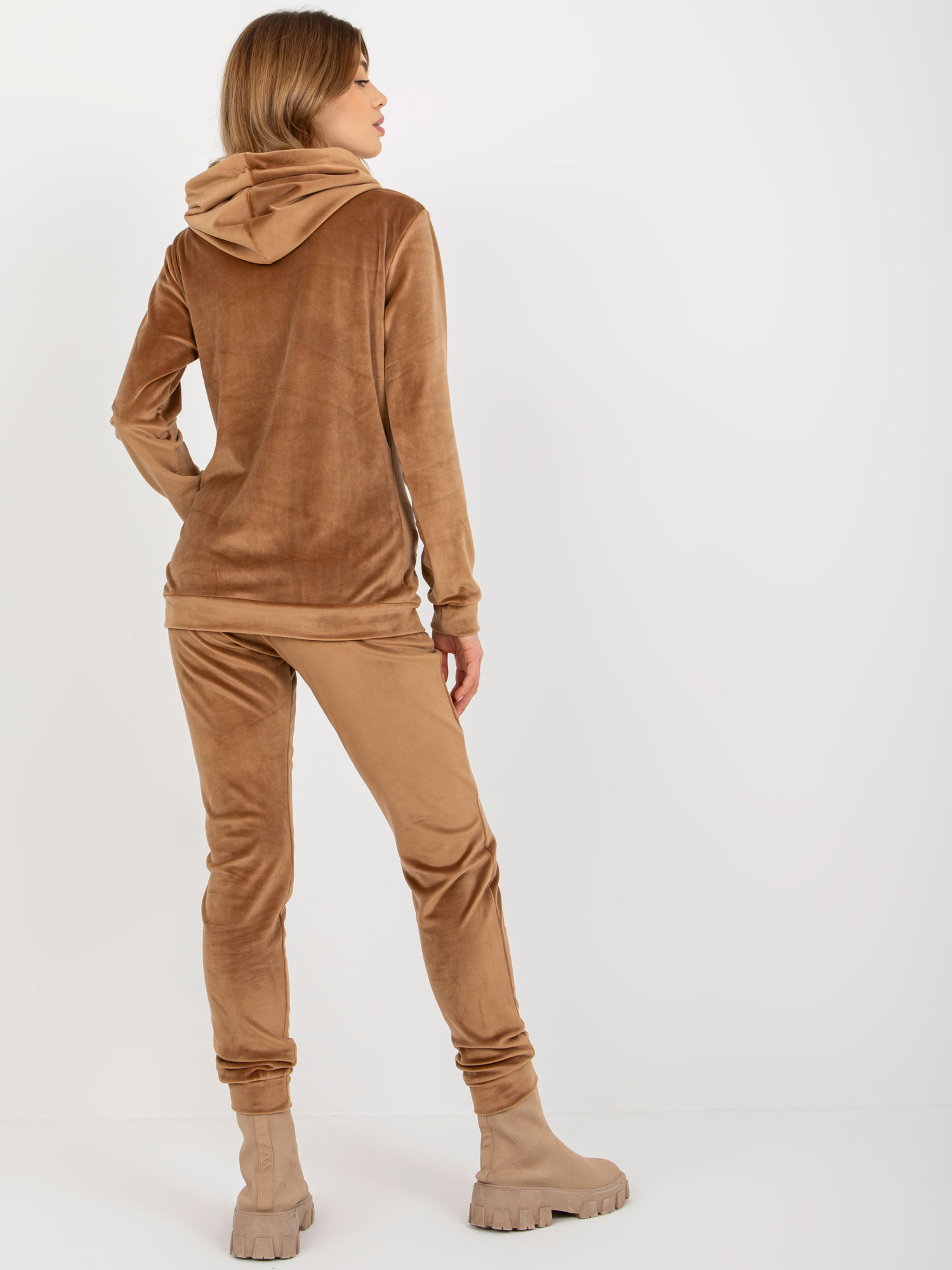 RV-KMPL-6087-2.14-camel set