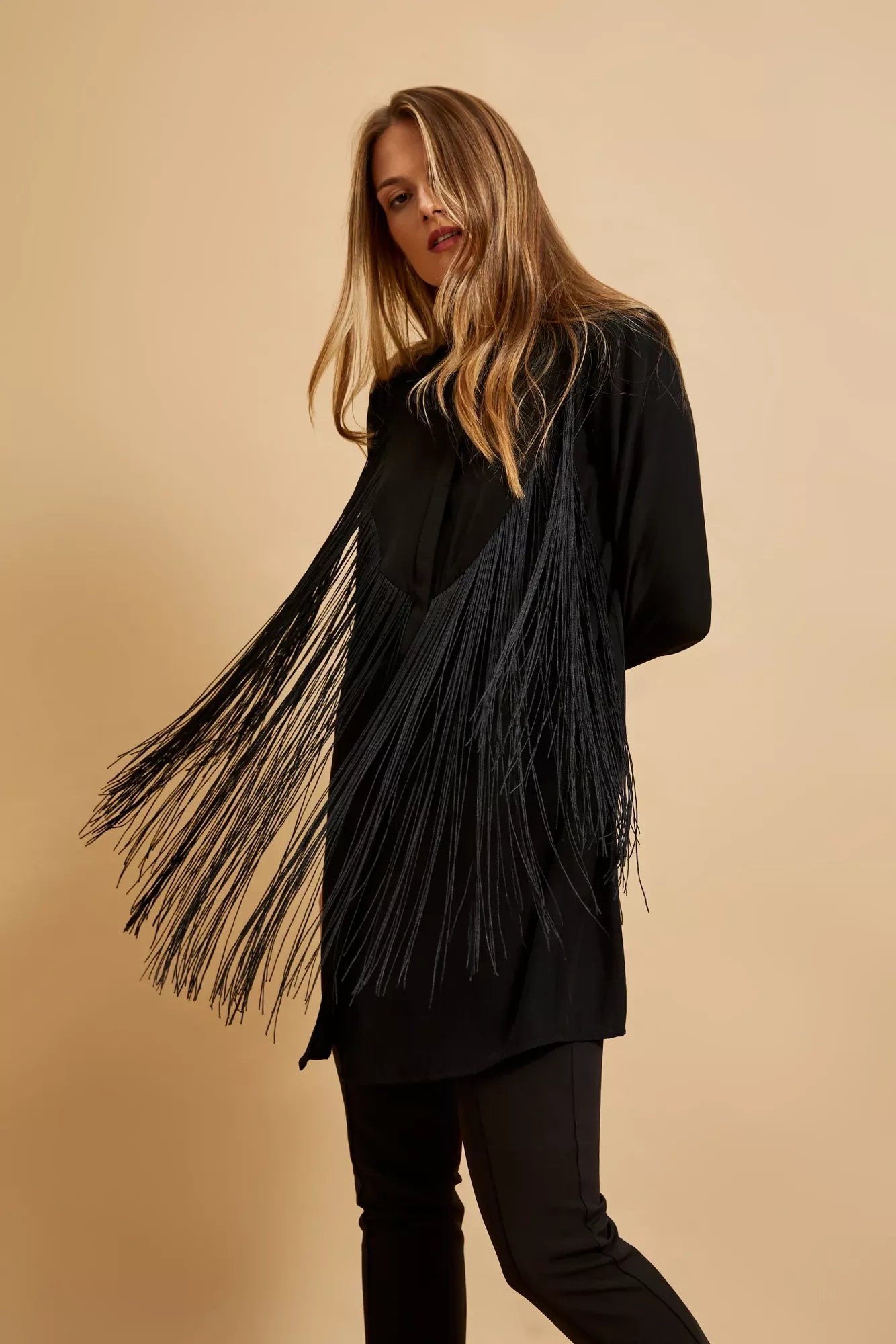 Oversize shirt with fringe