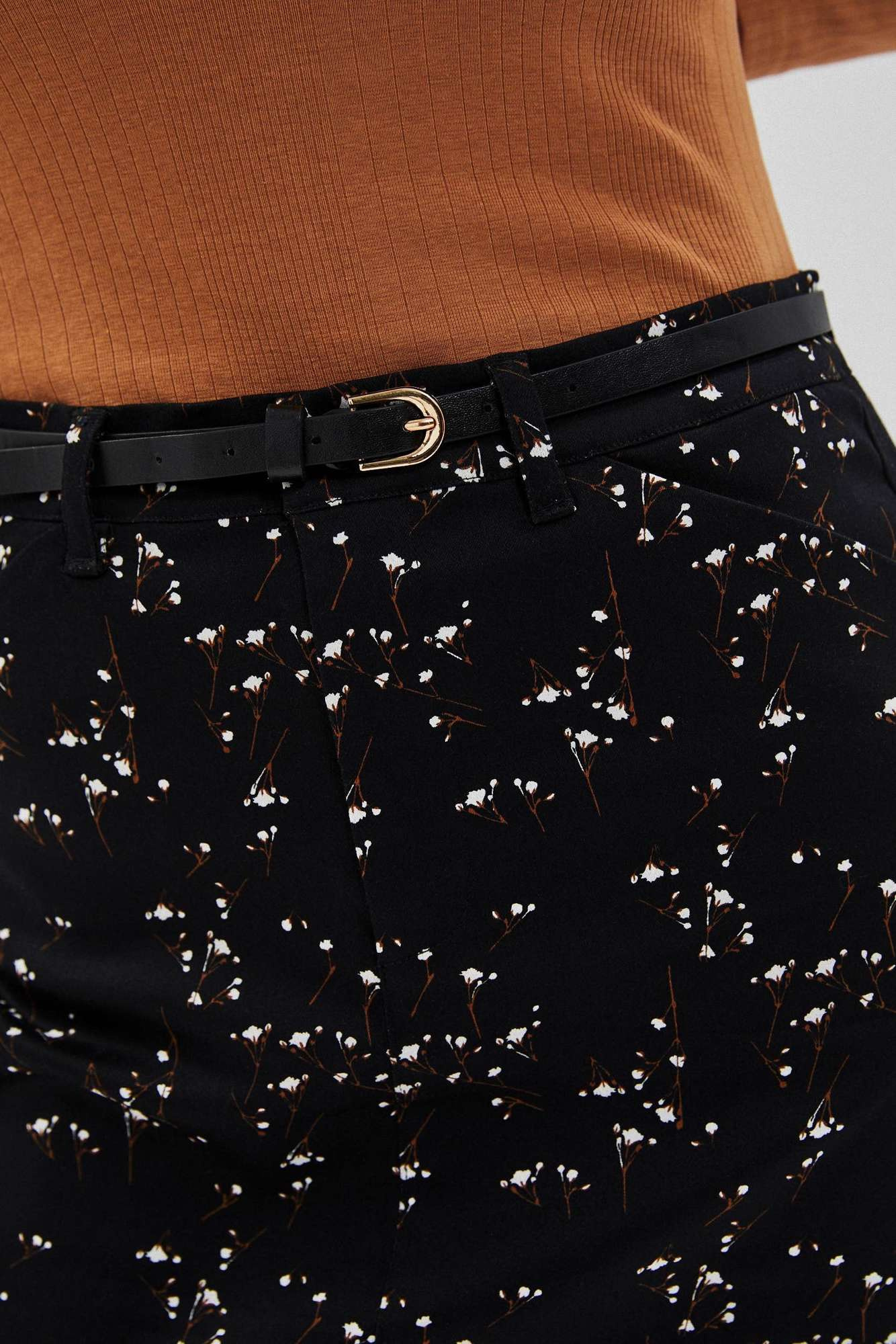 Pencil skirt with print