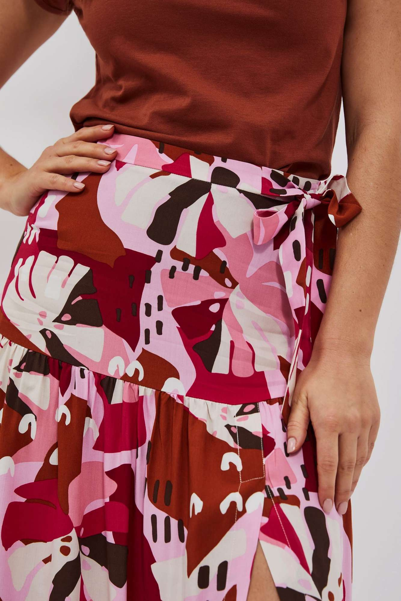 WOMEN&#039;S SKIRT L-SC-4013 STRAWBERRY