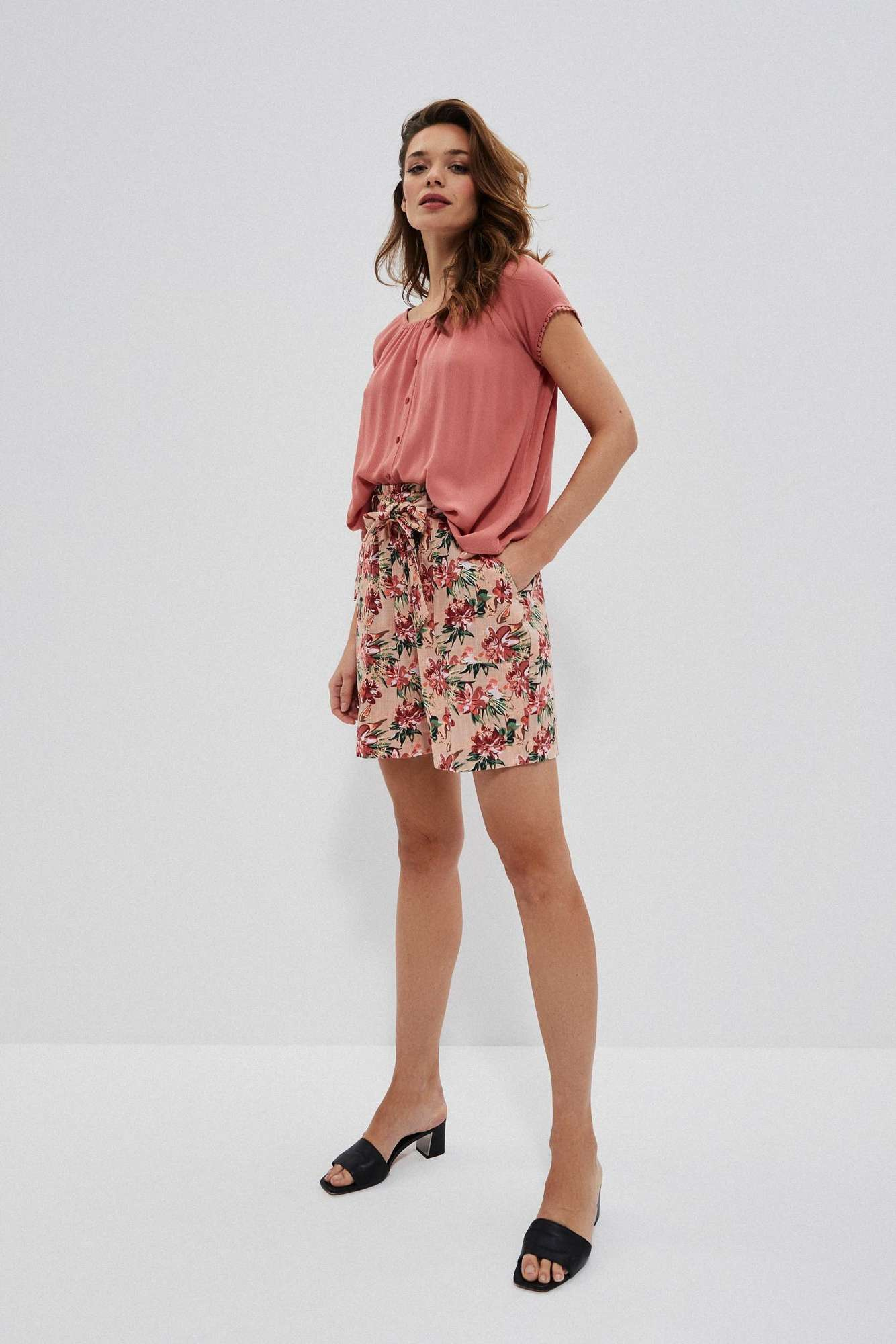 Cotton shorts with flowers