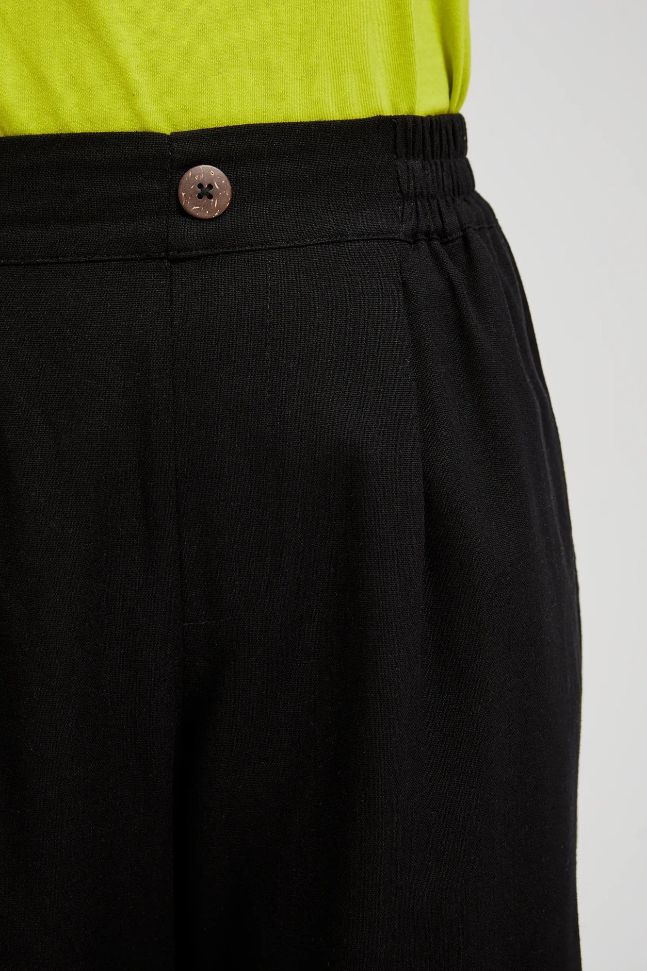 Marisse Women&#039;s Shorts L-Sh-4316 Black