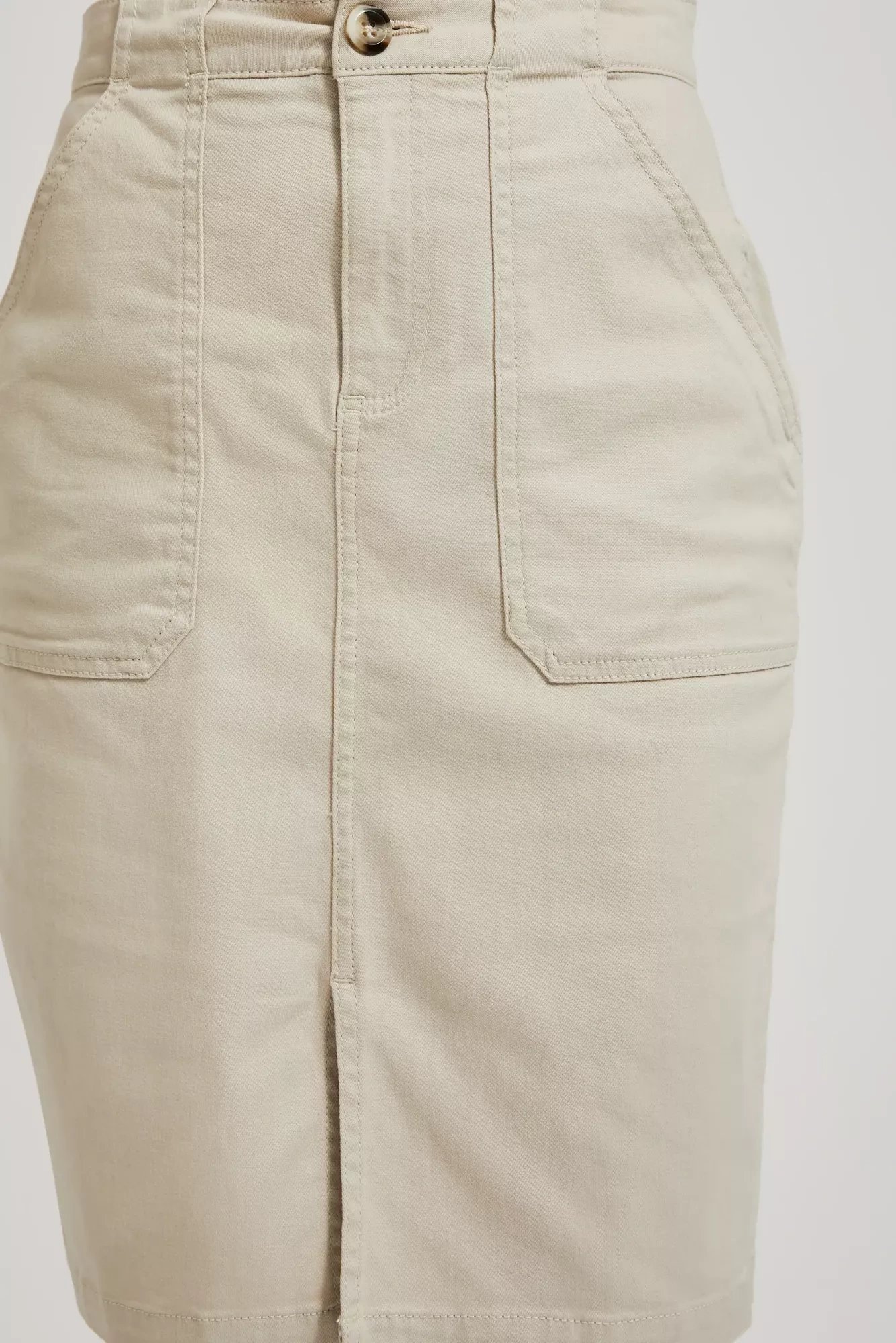 Beige women&#039;s skirt